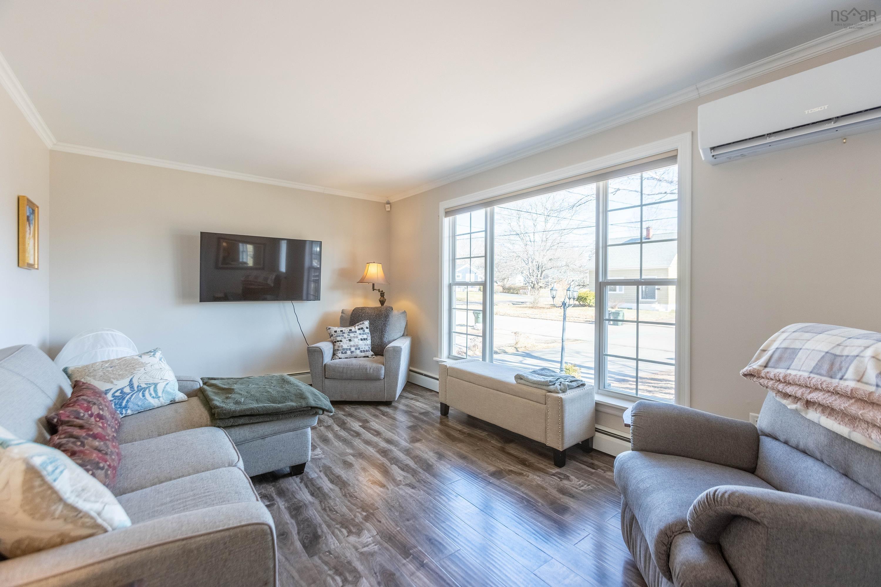 $339,900.00: 19 Boylston Avenue, Amherst