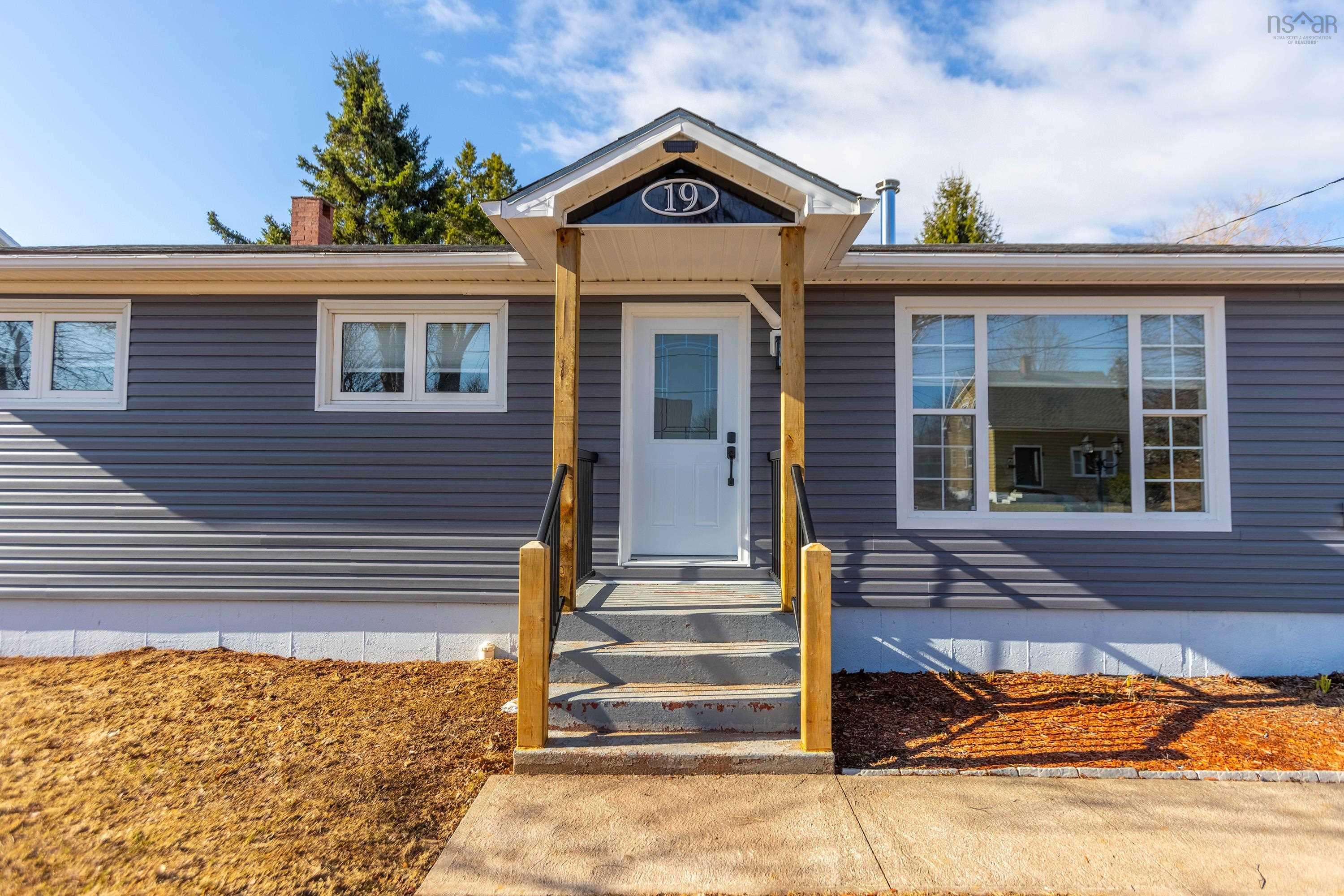 $339,900.00: 19 Boylston Avenue, Amherst