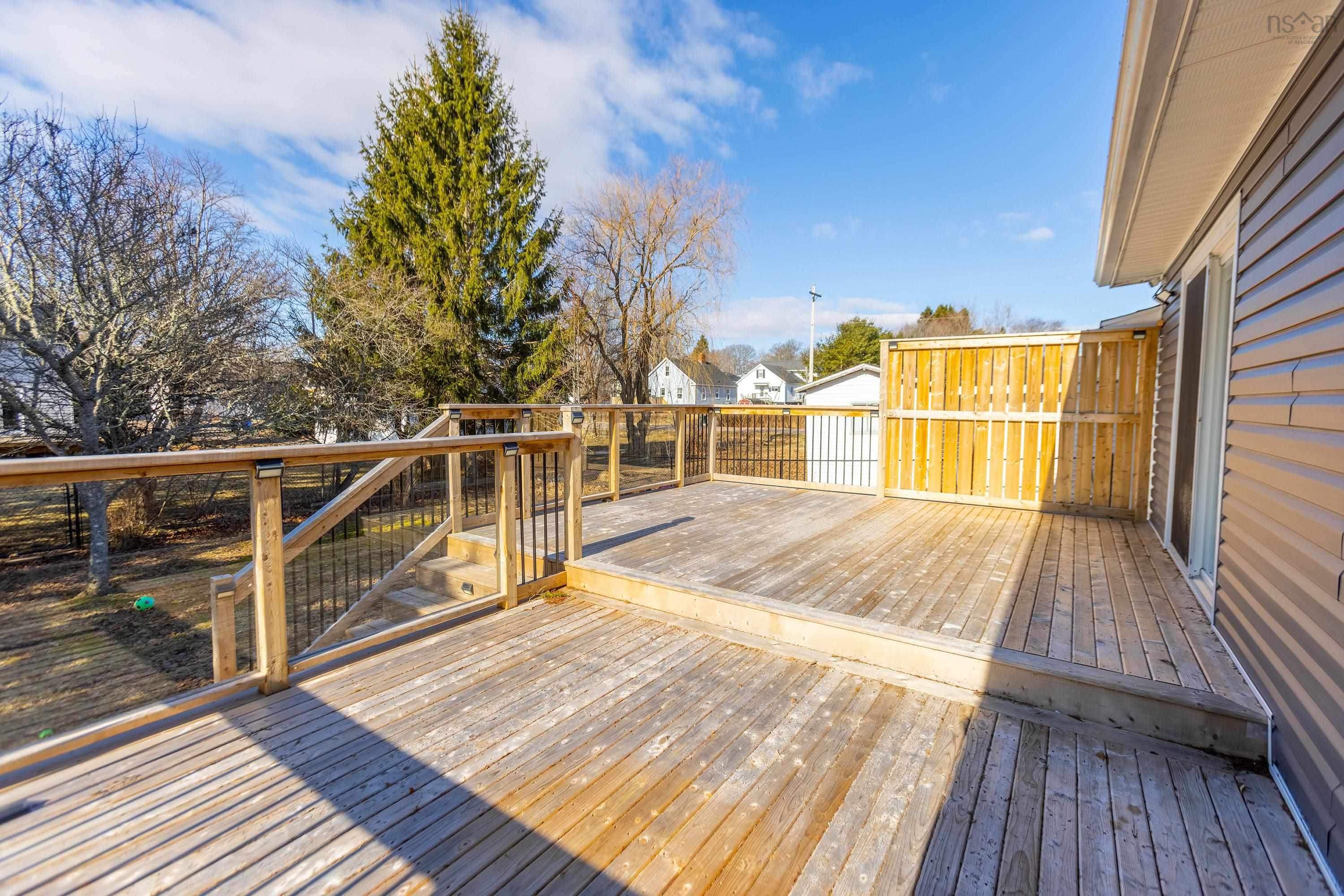 $339,900.00: 19 Boylston Avenue, Amherst