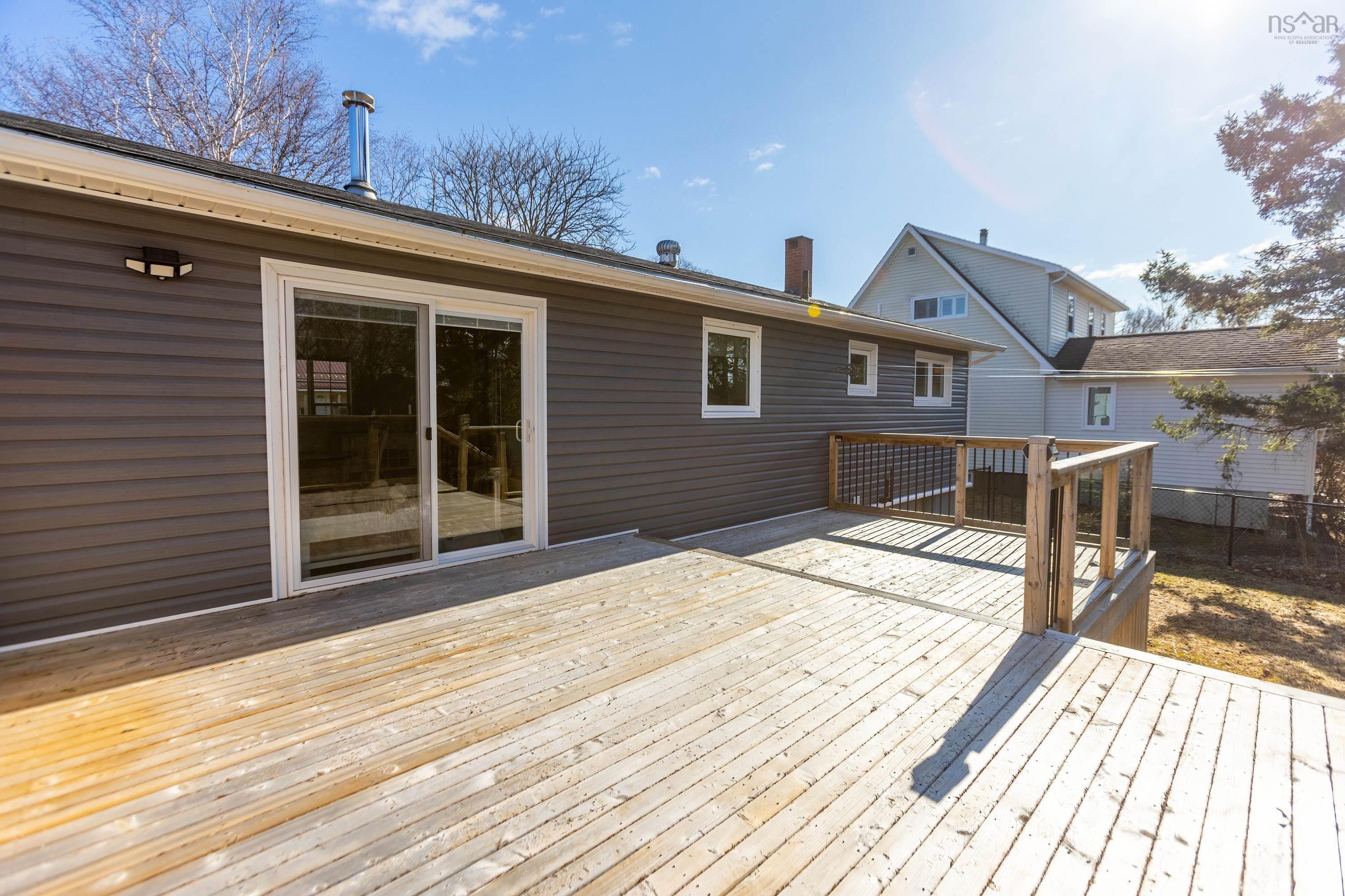 $339,900.00: 19 Boylston Avenue, Amherst