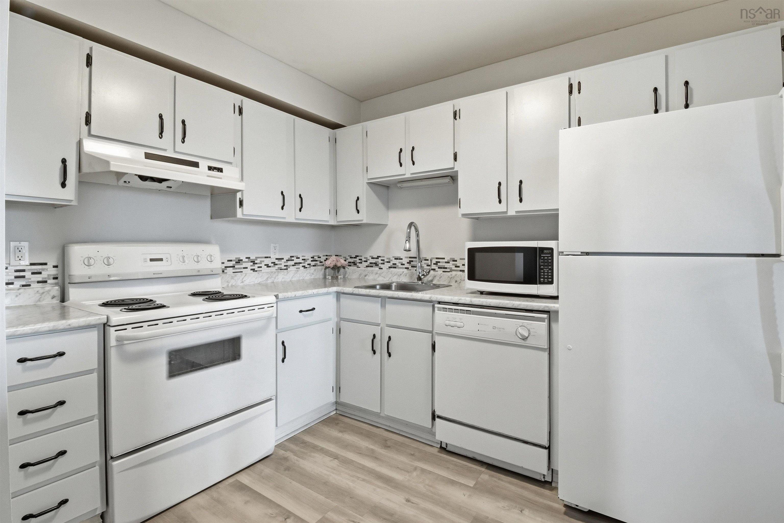 215 75 Collins Grove, Dartmouth, NS (MLS 202606645)