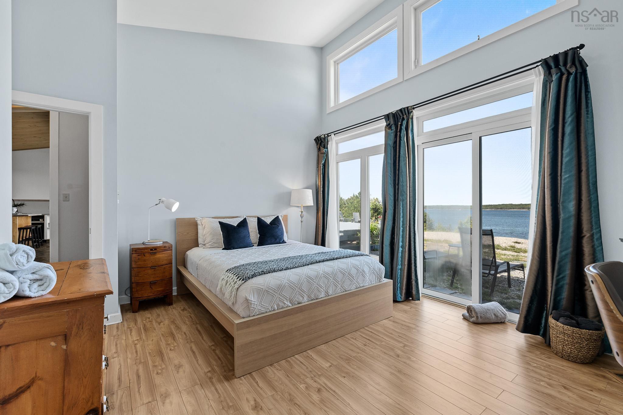 $624,900.00: 1878 Sandy Point Road, Sandy Point