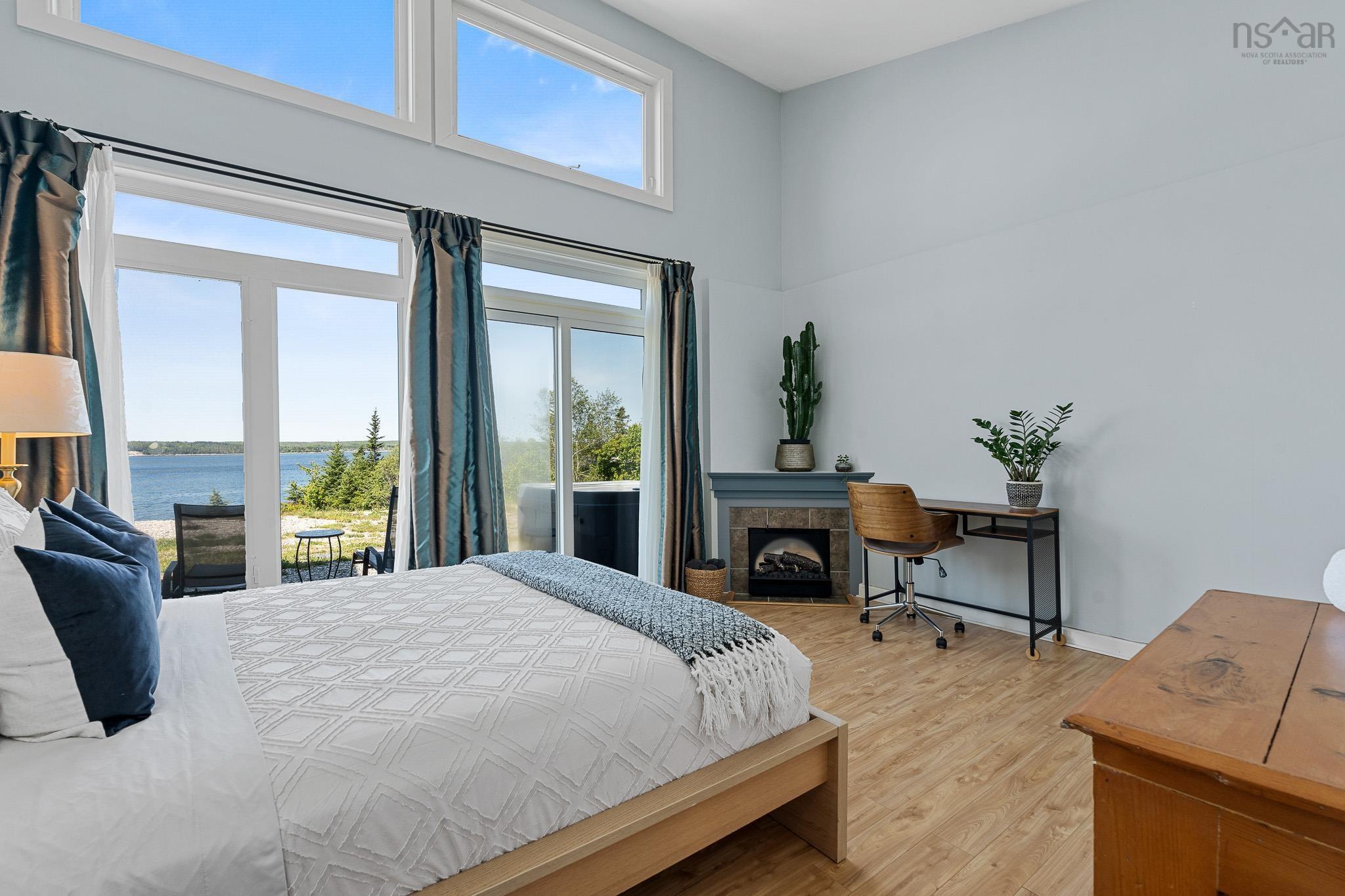 $624,900.00: 1878 Sandy Point Road, Sandy Point