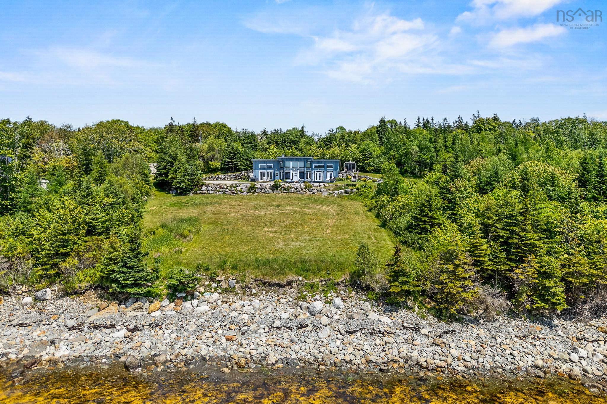 $624,900.00: 1878 Sandy Point Road, Sandy Point