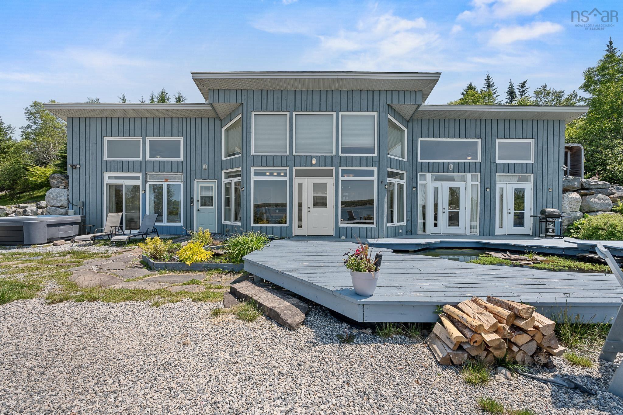 $624,900.00: 1878 Sandy Point Road, Sandy Point