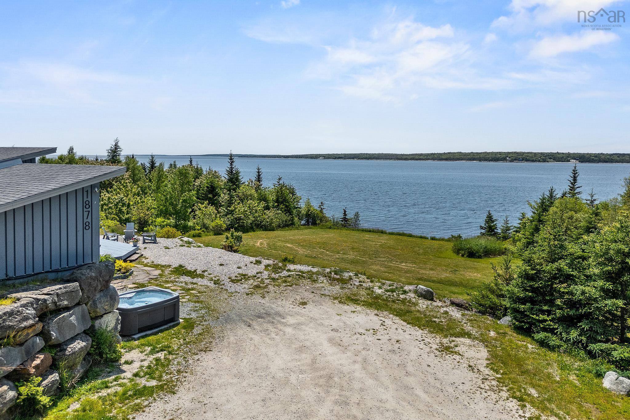 $624,900.00: 1878 Sandy Point Road, Sandy Point