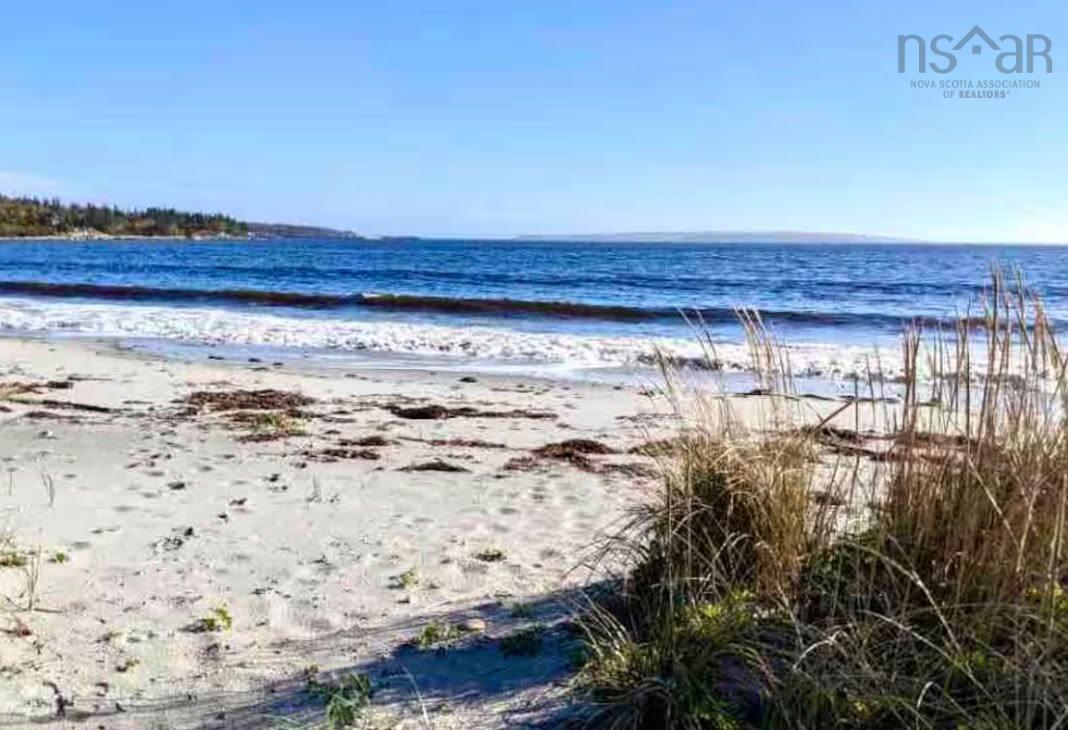$624,900.00: 1878 Sandy Point Road, Sandy Point