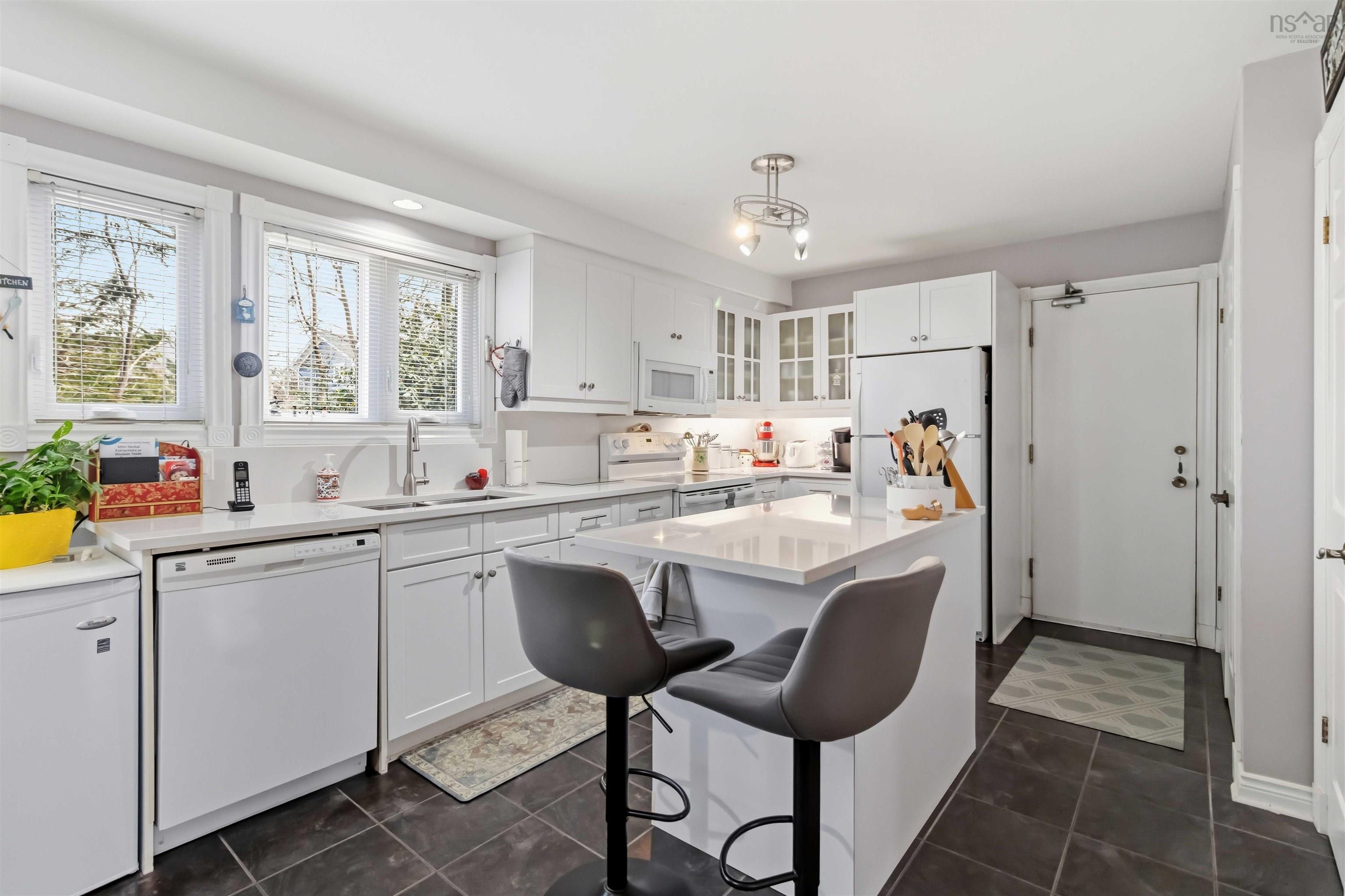 198 Cresthaven Drive, Halifax, NS (MLS 202606649)