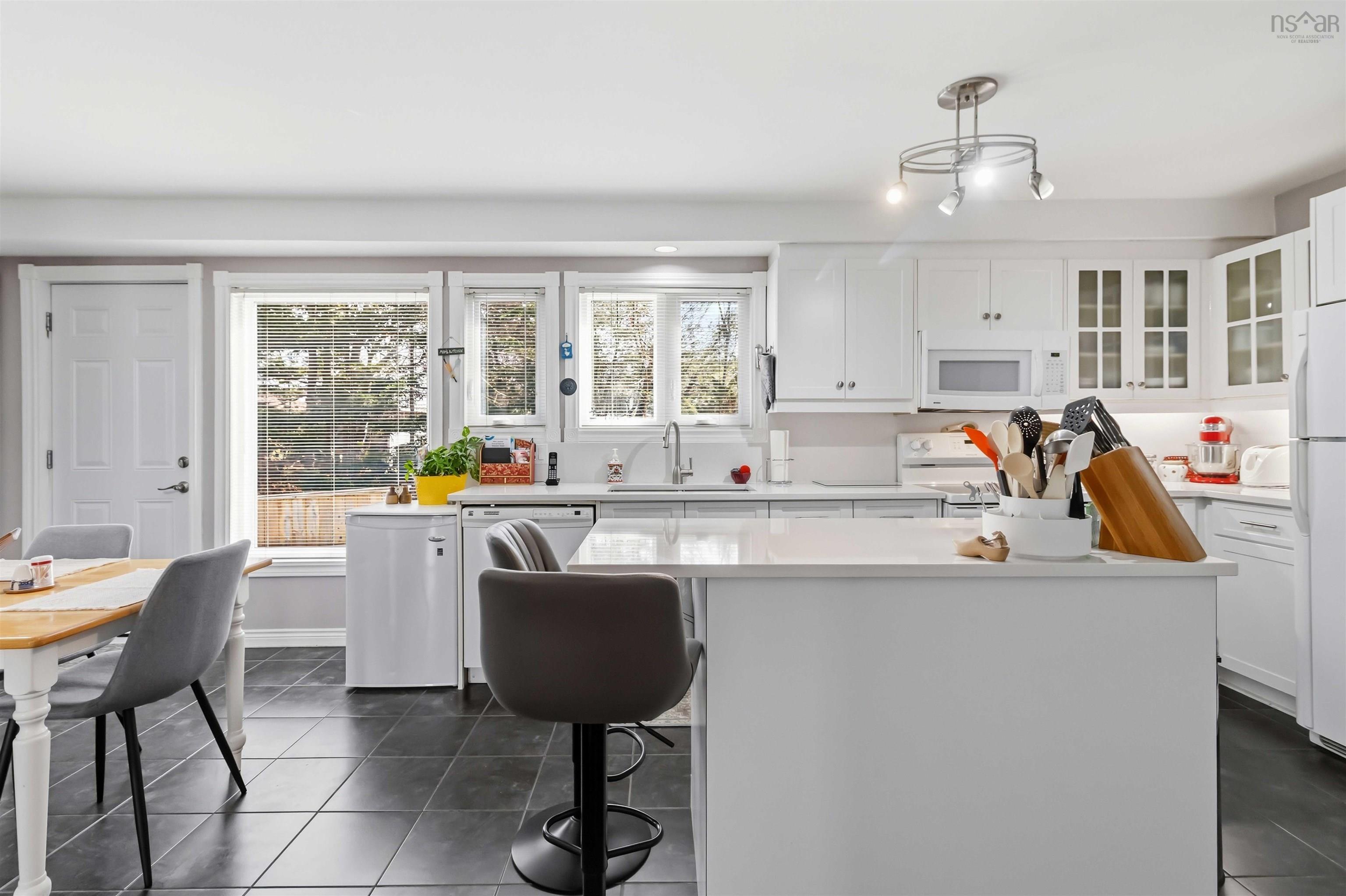 198 Cresthaven Drive, Halifax, NS (MLS 202606649)