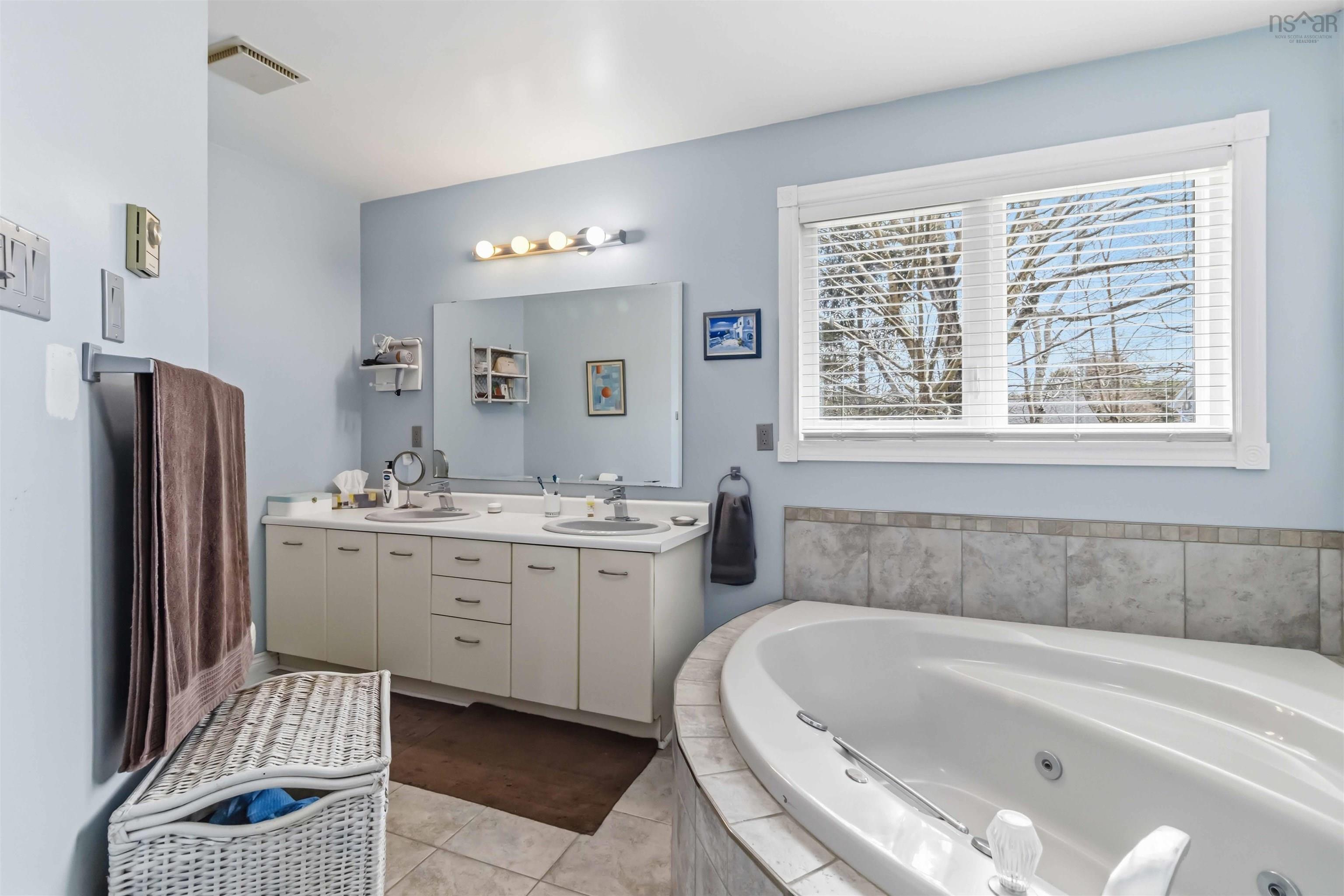 198 Cresthaven Drive, Halifax, NS (MLS 202606649)