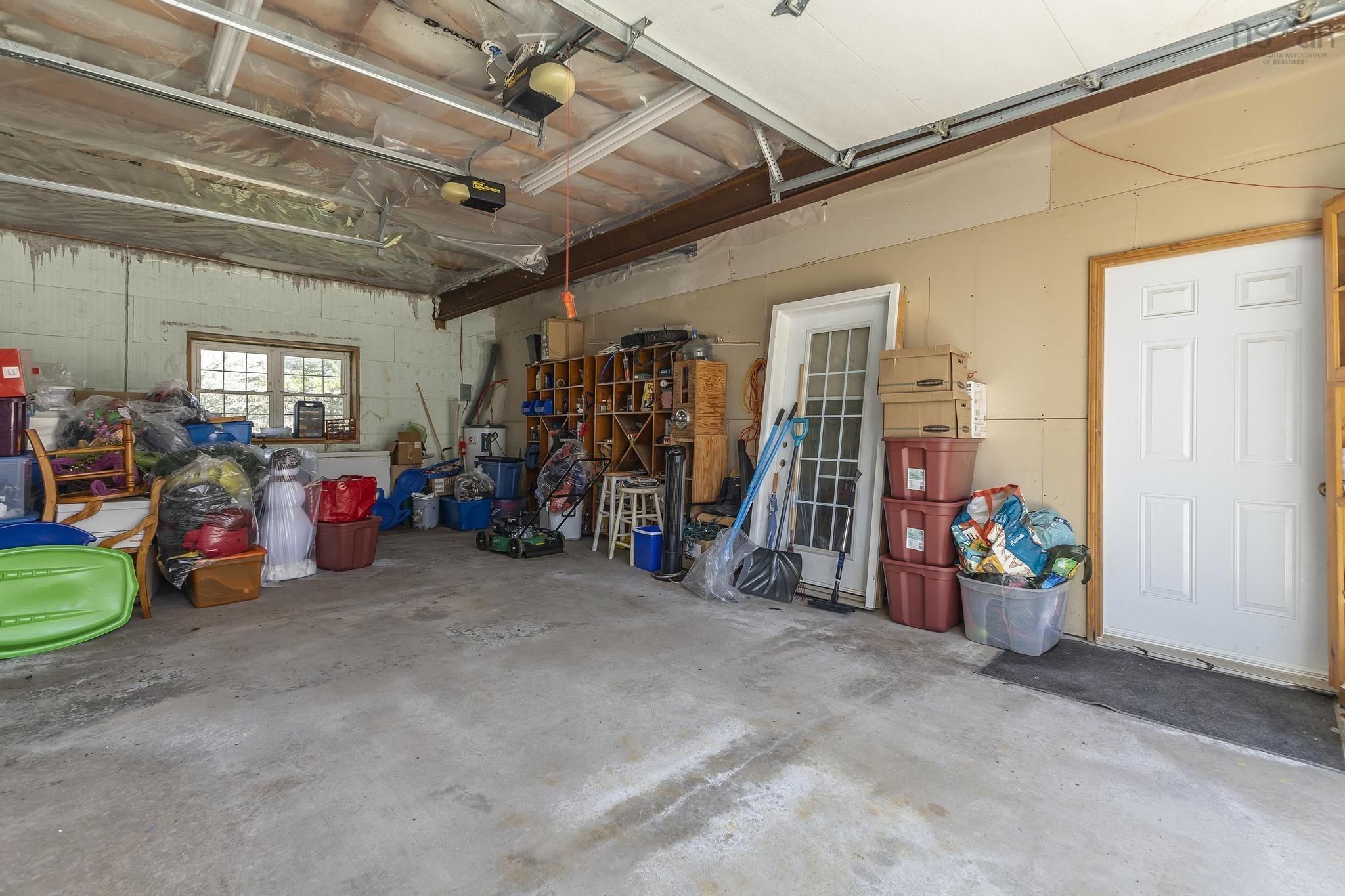 $725,000.00: 344 Hart Lake Road, Hart Lake