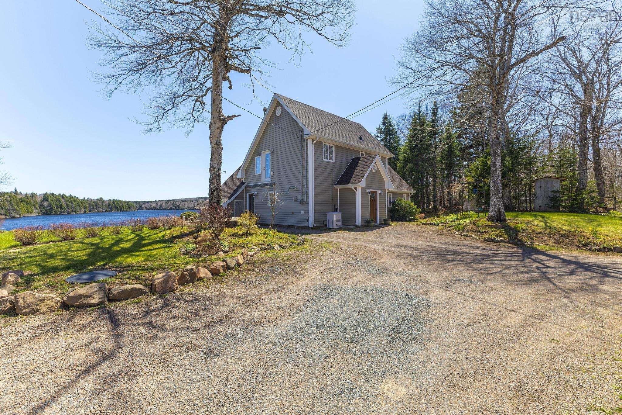 $725,000.00: 344 Hart Lake Road, Hart Lake
