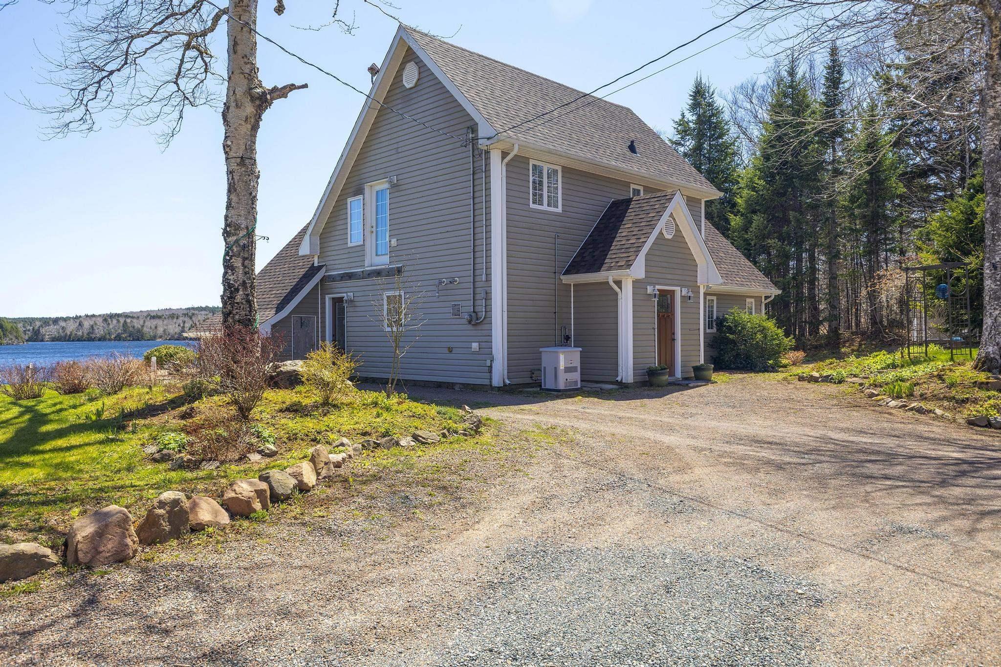 $725,000.00: 344 Hart Lake Road, Hart Lake