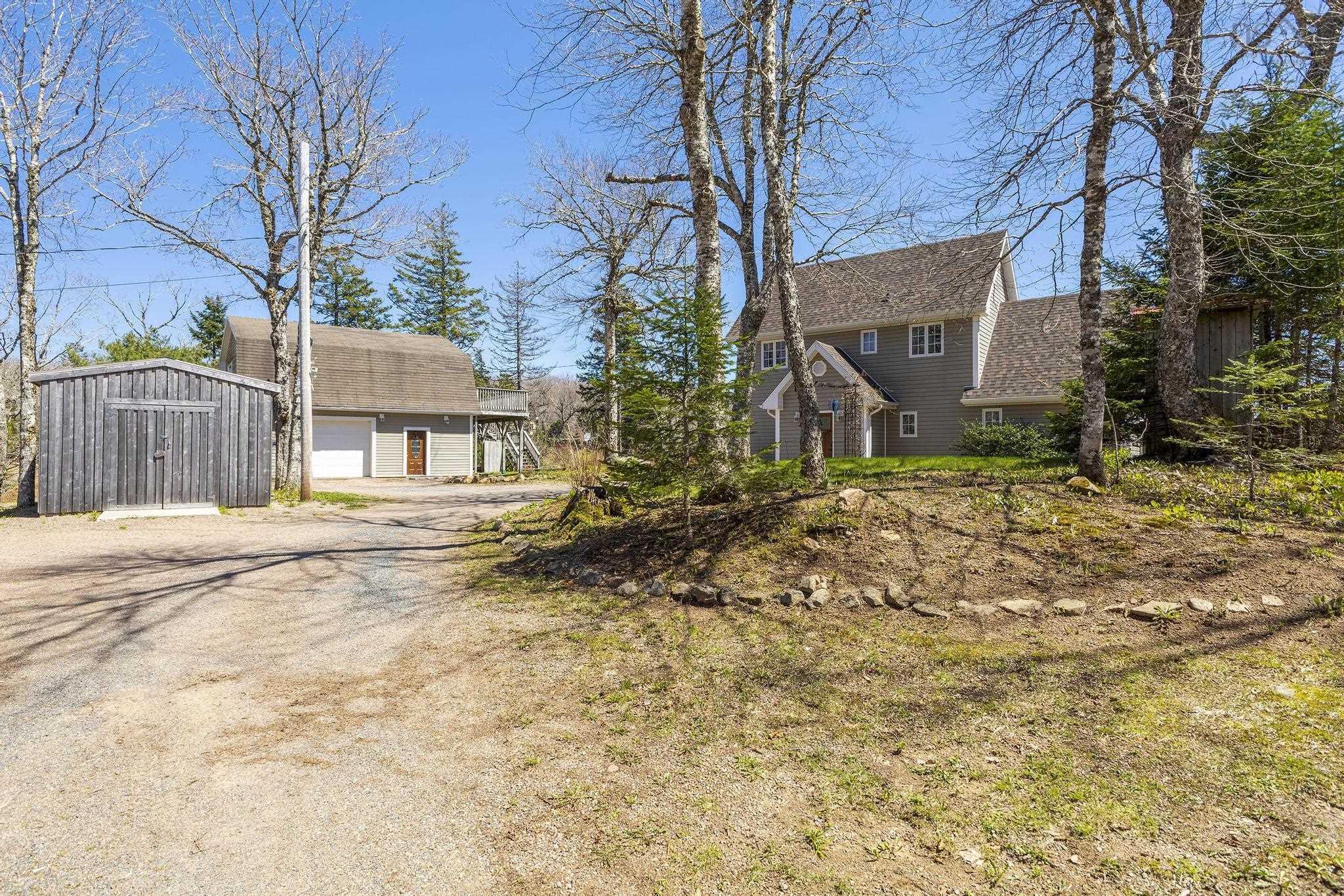 $725,000.00: 344 Hart Lake Road, Hart Lake
