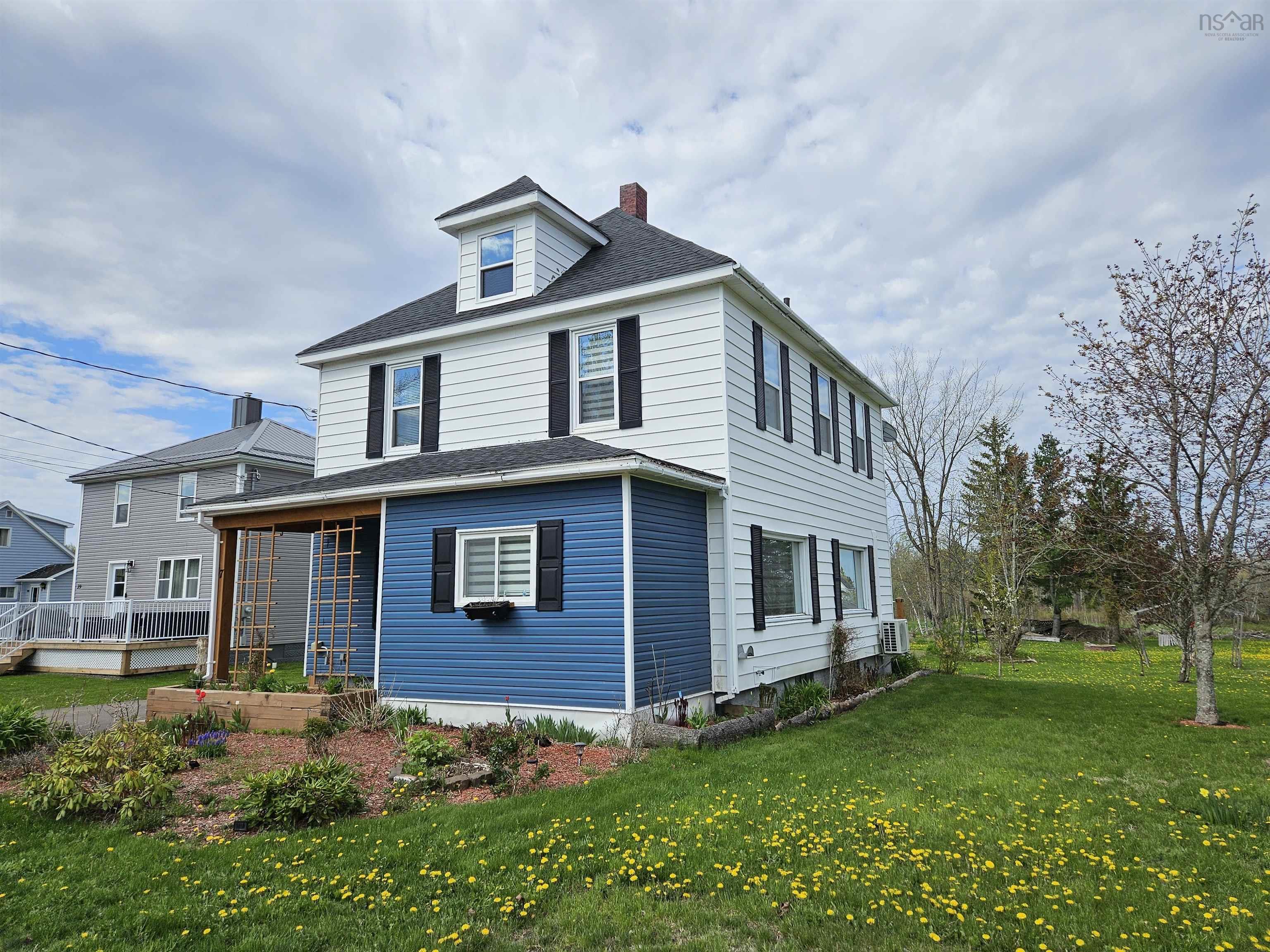 37 Morris Street, Springhill, NS (MLS 202606655)