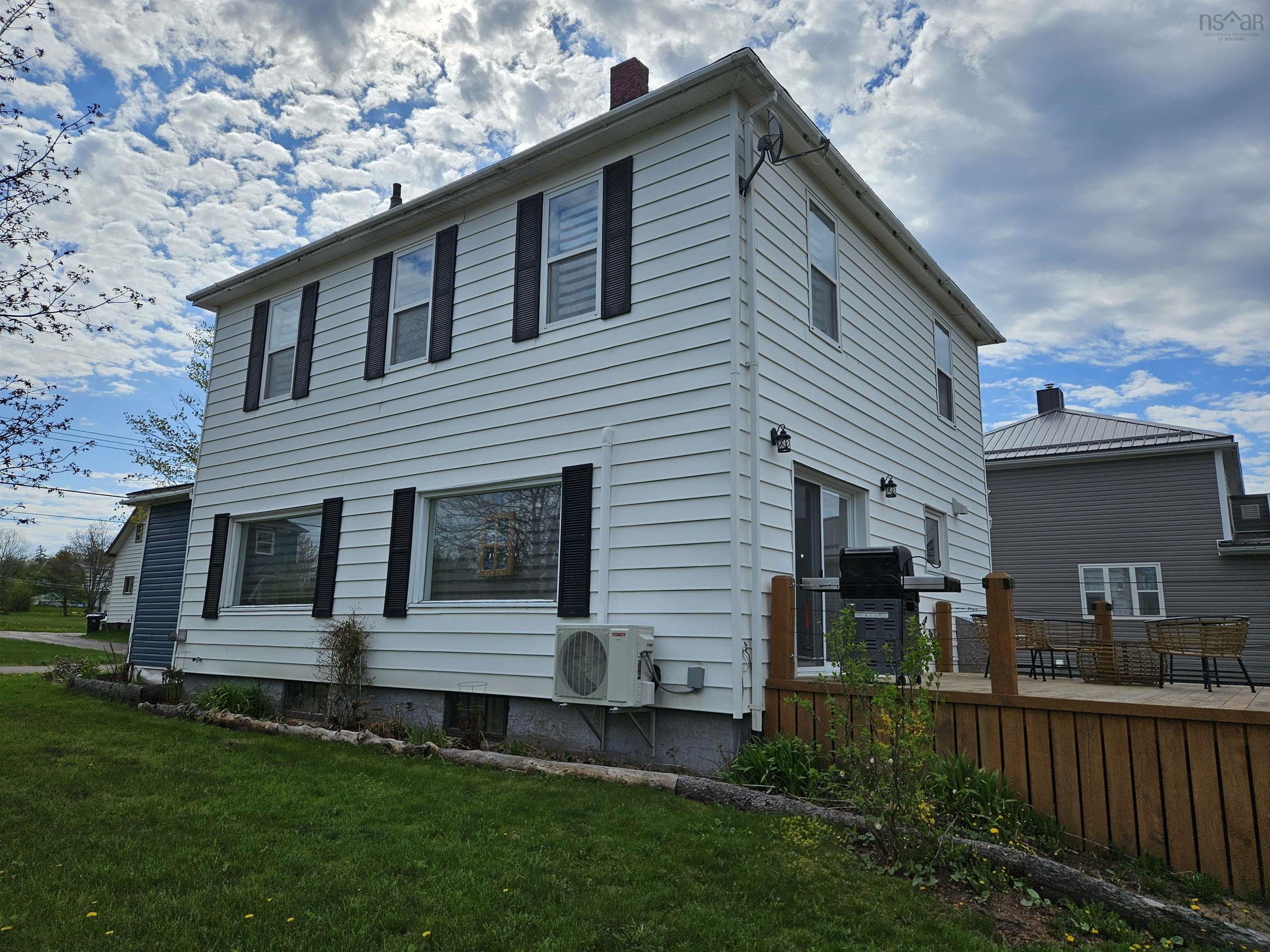 $328,000.00: 37 Morris Street, Springhill