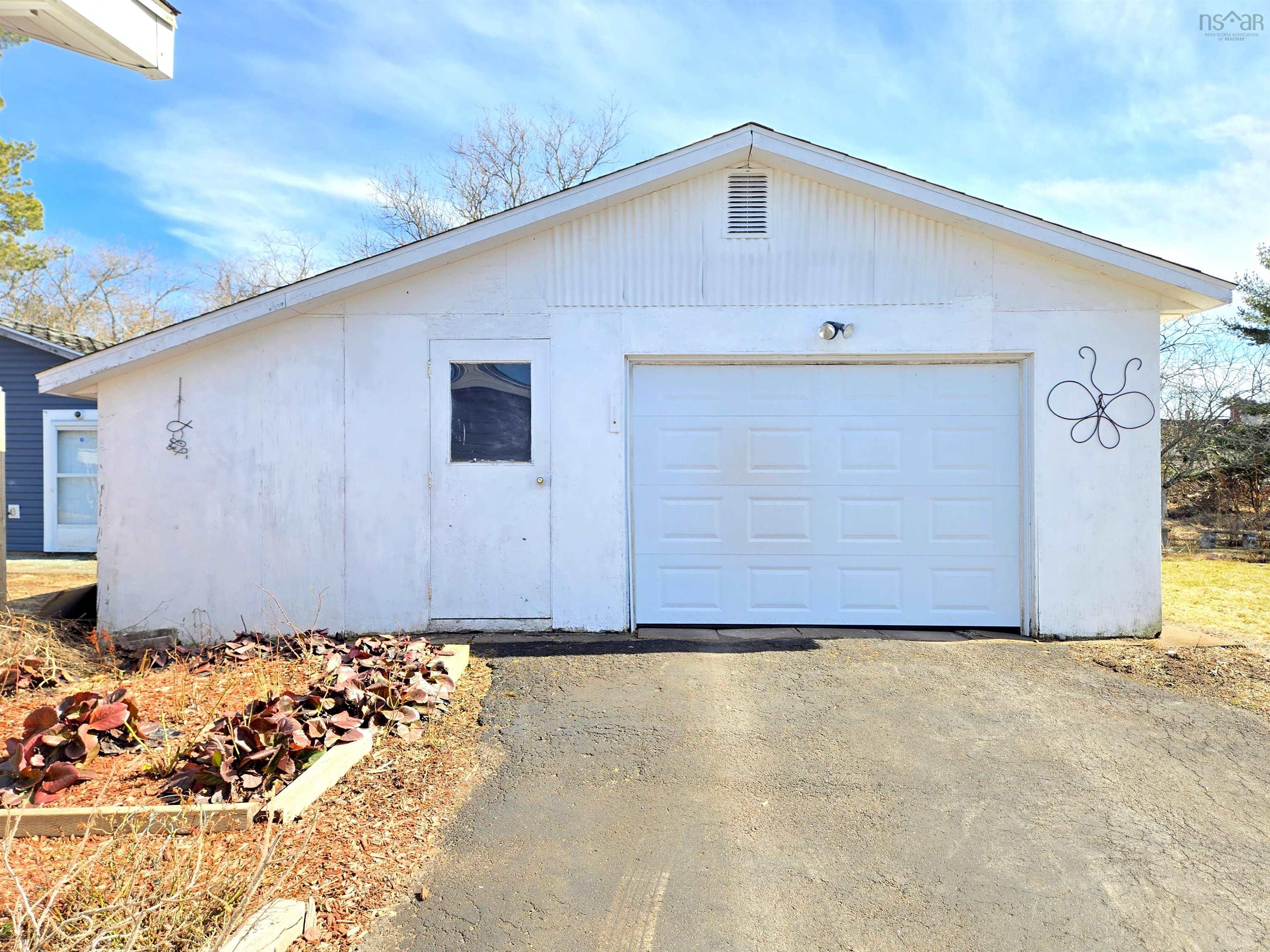 $349,900.00: 9 Patterson Street, Amherst