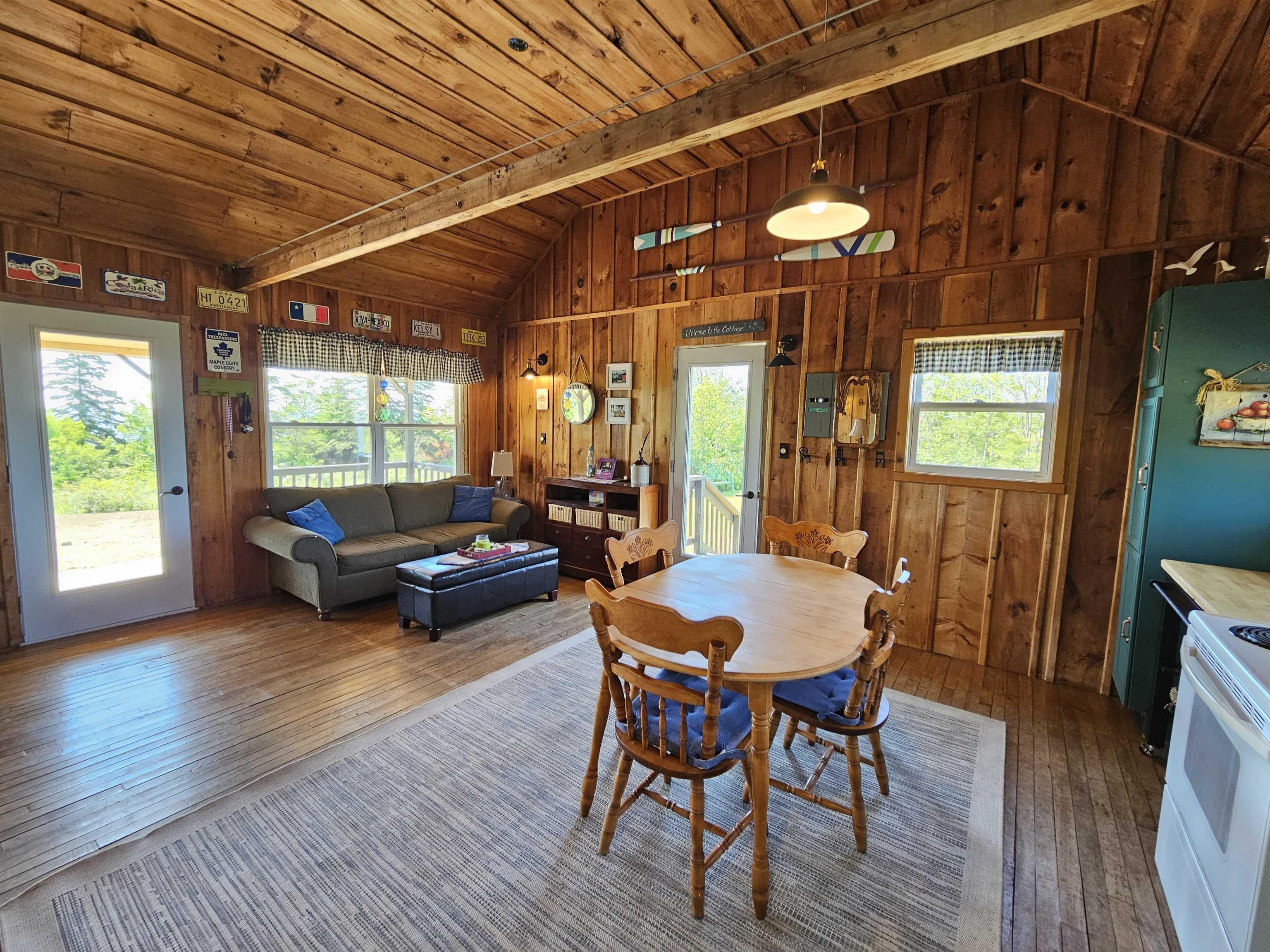 $279,900.00: 4 Ridgeview Lane, Greenhill