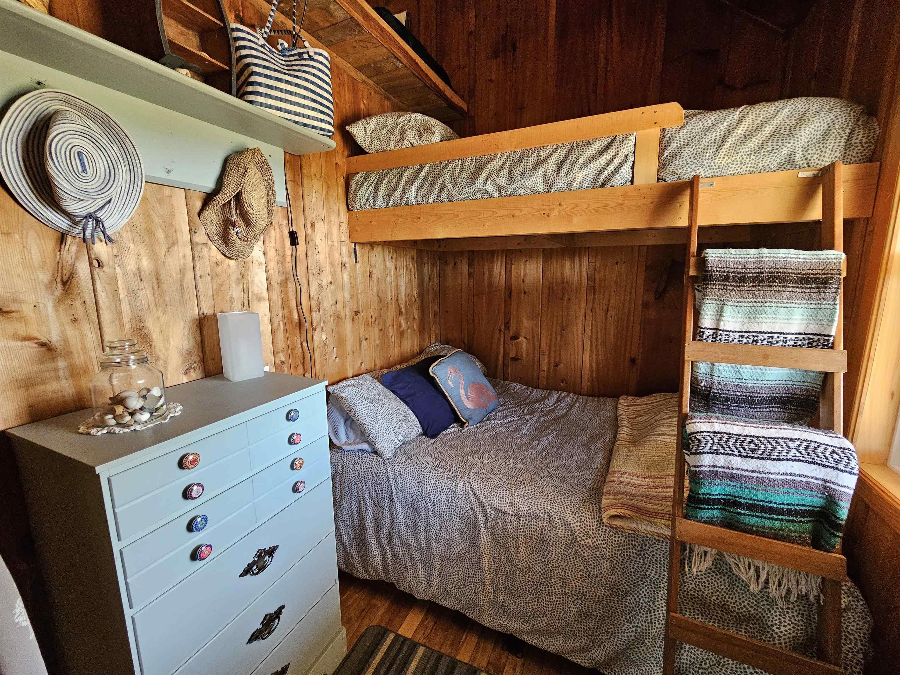 $279,900.00: 4 Ridgeview Lane, Greenhill