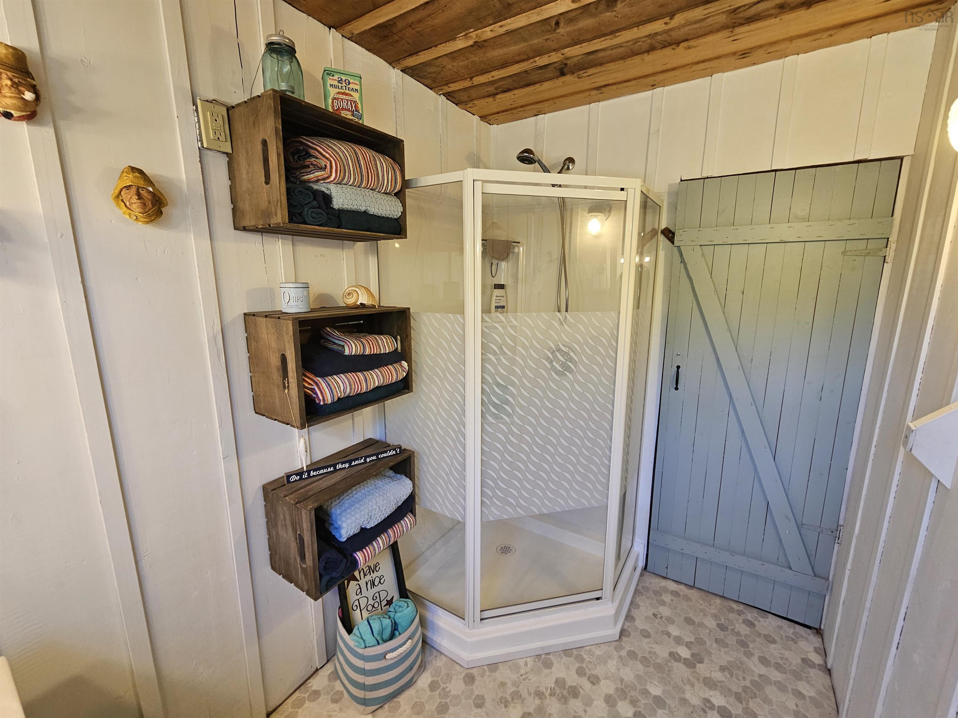 $279,900.00: 4 Ridgeview Lane, Greenhill