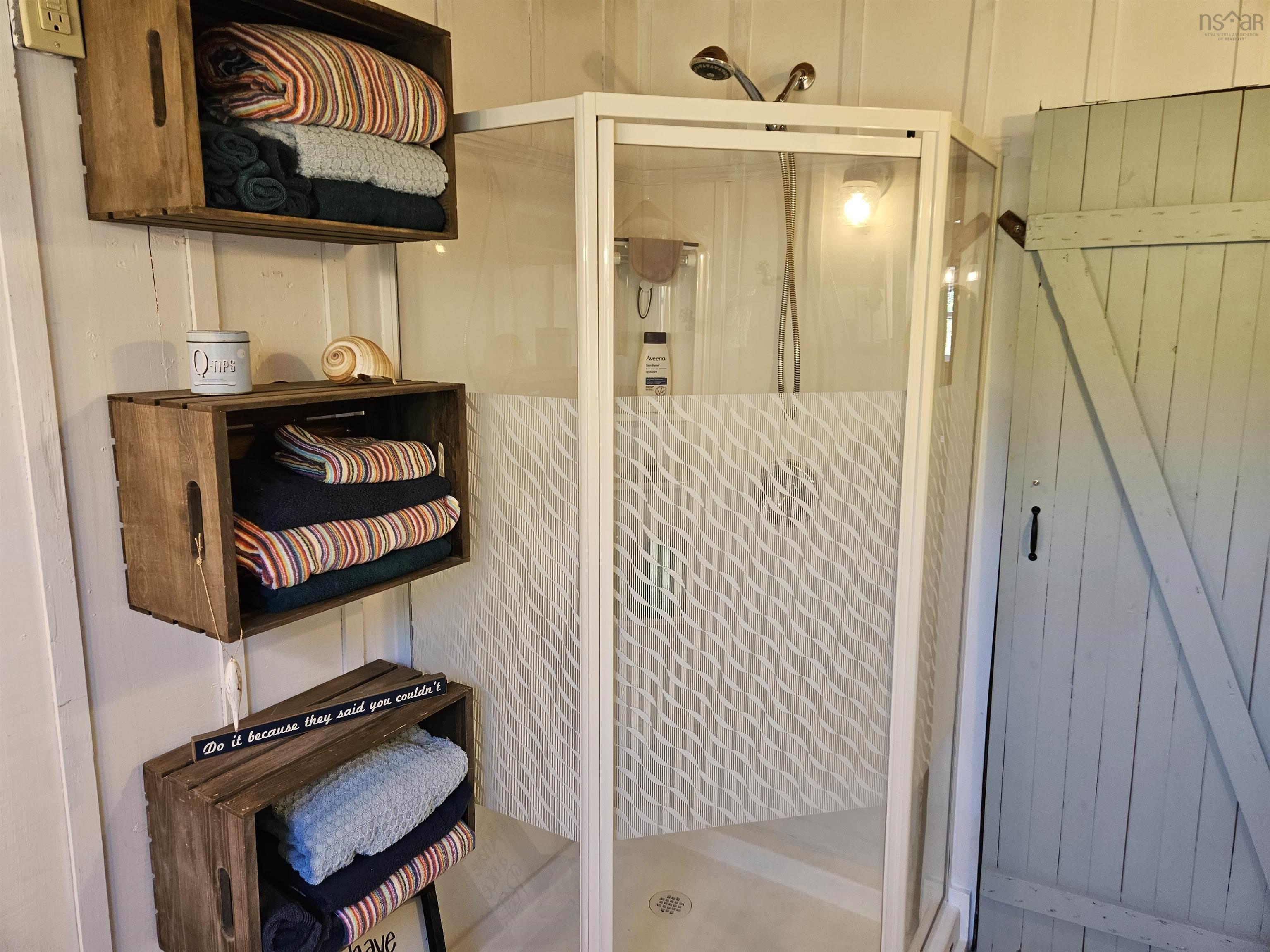 $279,900.00: 4 Ridgeview Lane, Greenhill