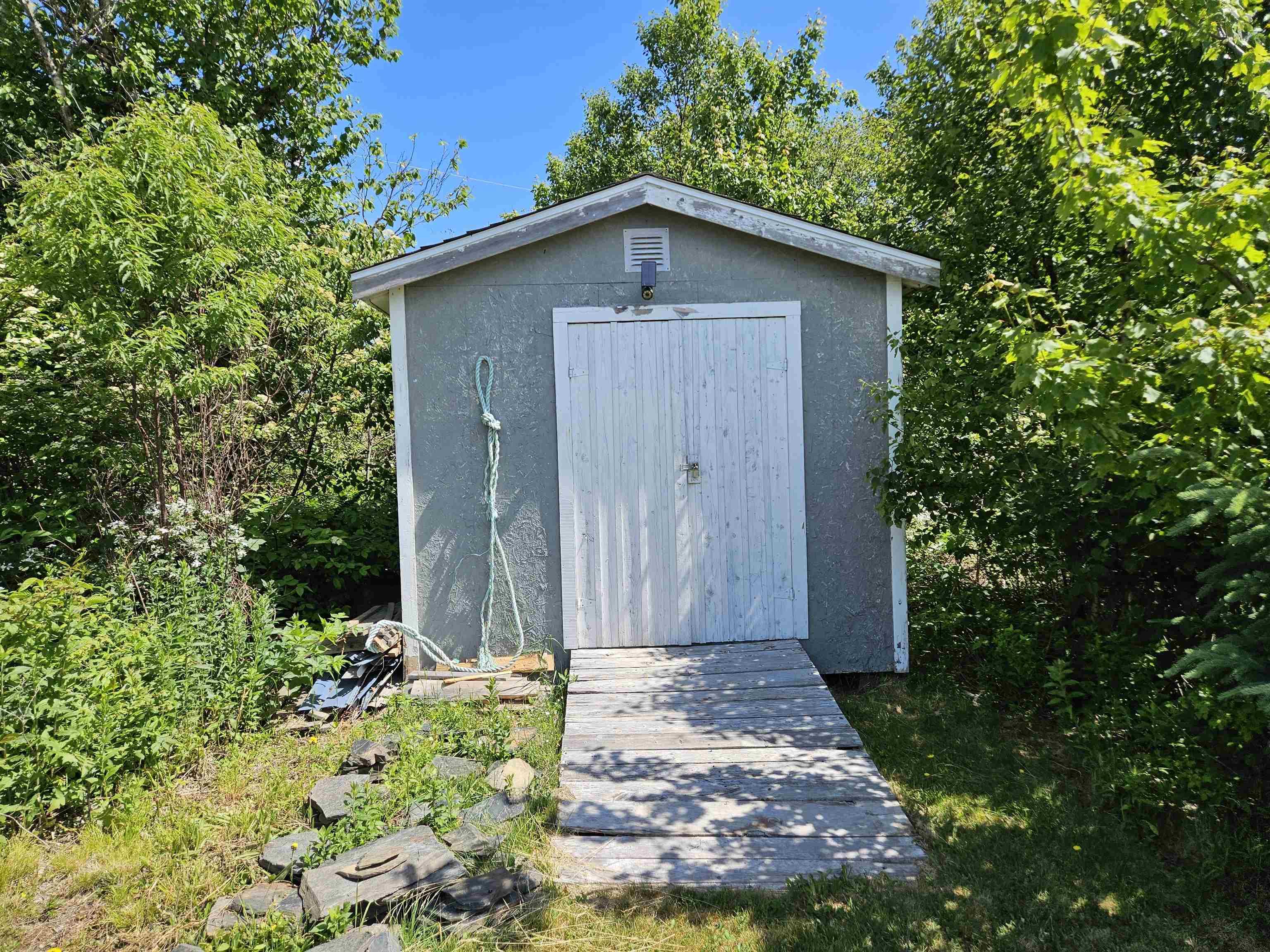 $279,900.00: 4 Ridgeview Lane, Greenhill