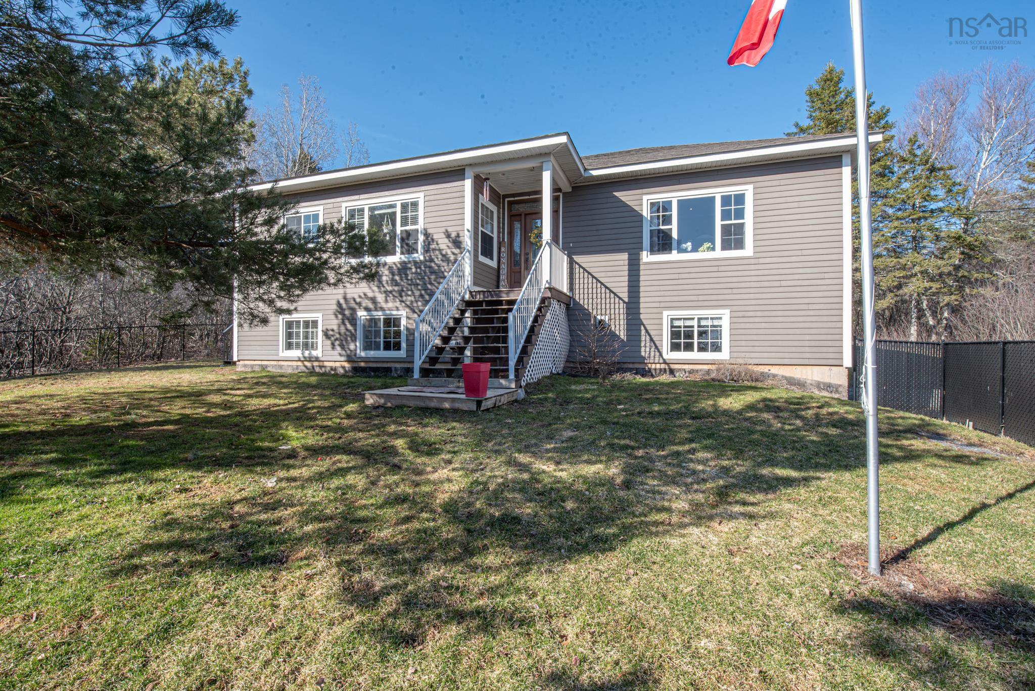 $509,900.00: 925 Lorne Street, Linacy