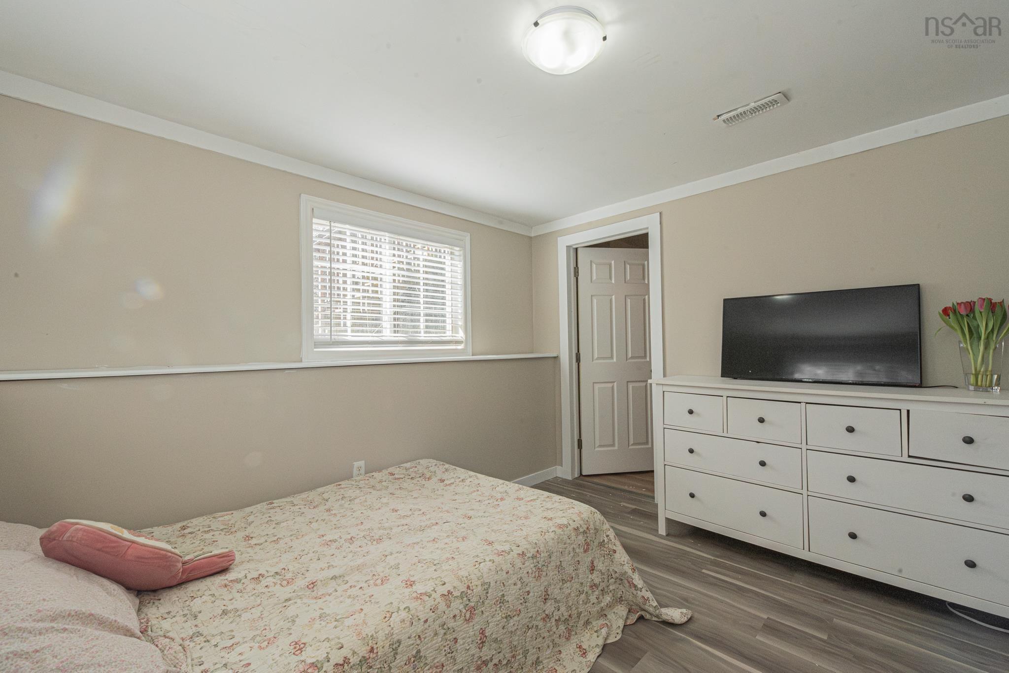 $509,900.00: 925 Lorne Street, Linacy