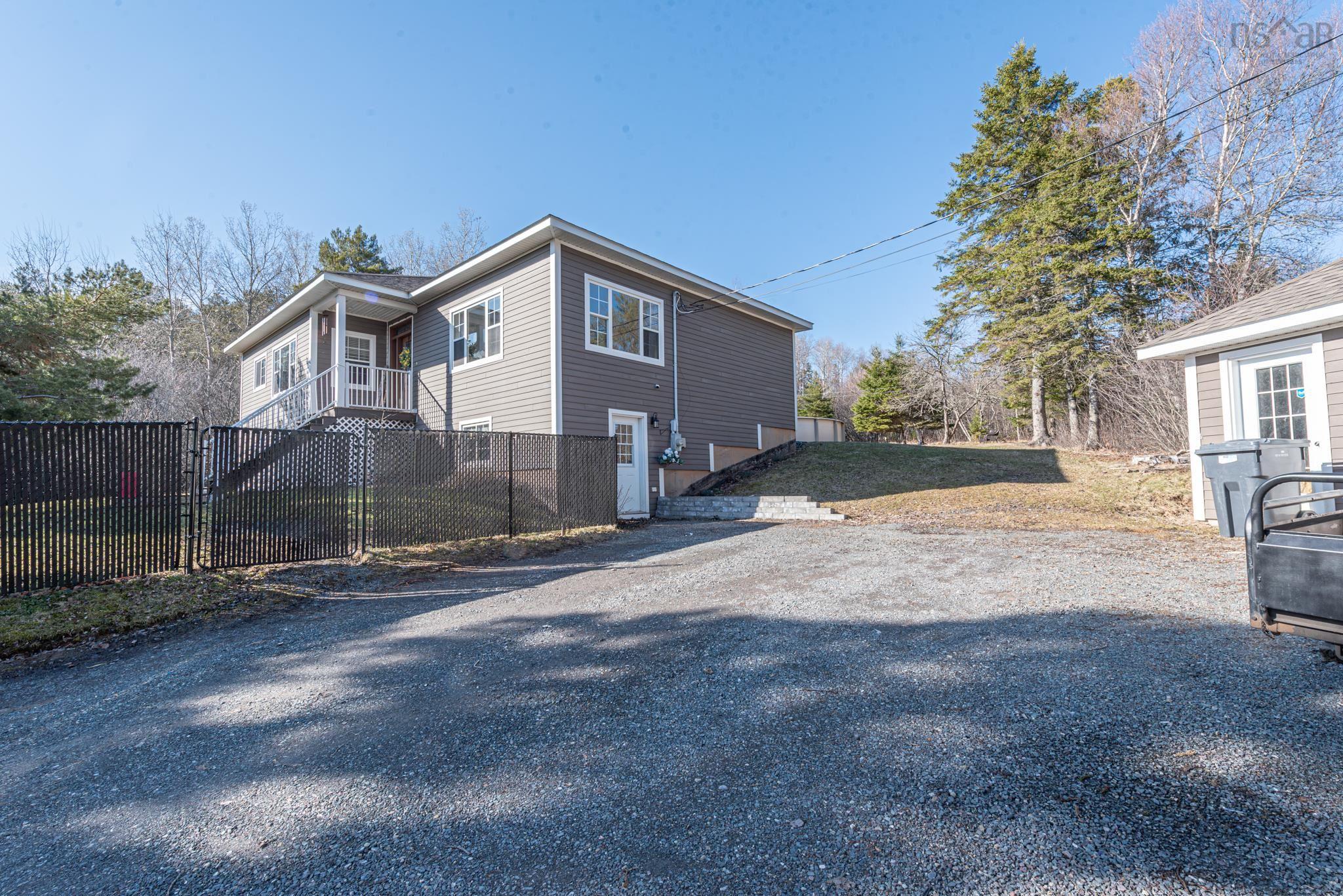 $509,900.00: 925 Lorne Street, Linacy