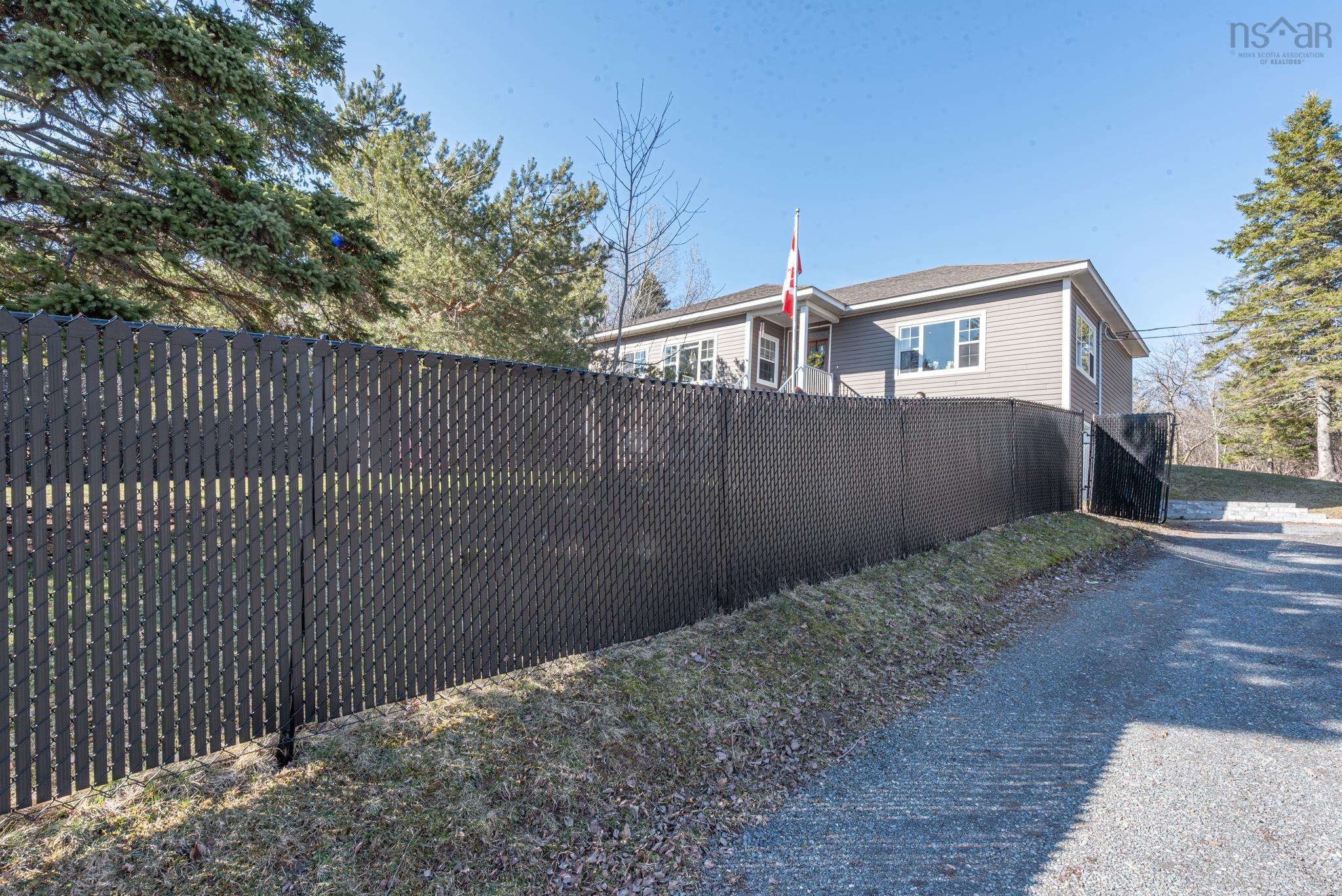 $509,900.00: 925 Lorne Street, Linacy