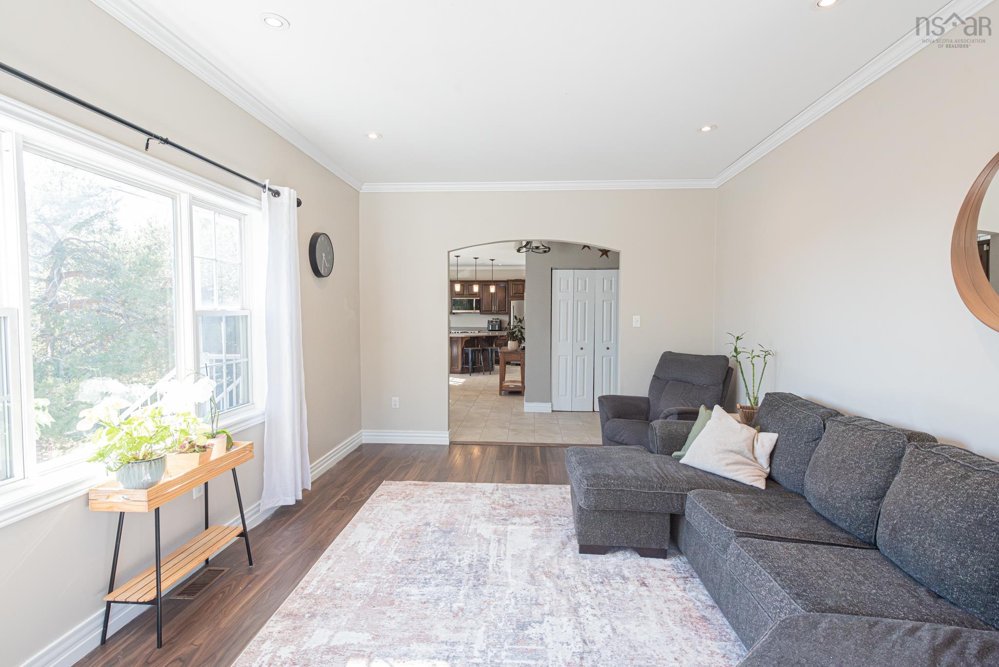 $509,900.00: 925 Lorne Street, Linacy