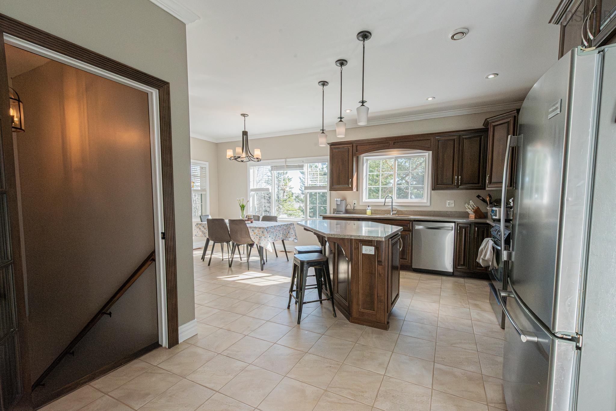 $509,900.00: 925 Lorne Street, Linacy