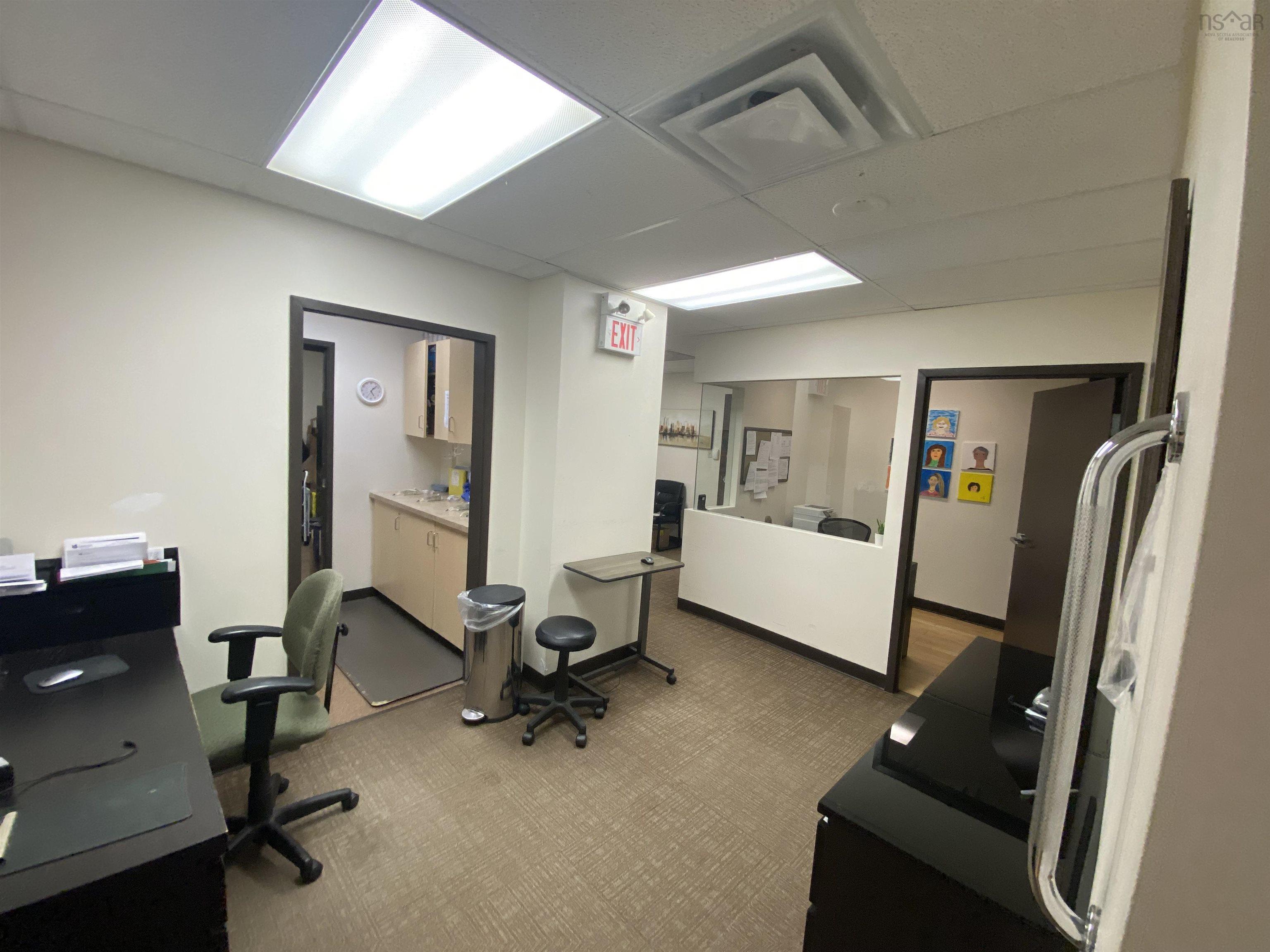 480 5991 Spring Garden Road, Halifax, NS (MLS 202606672)