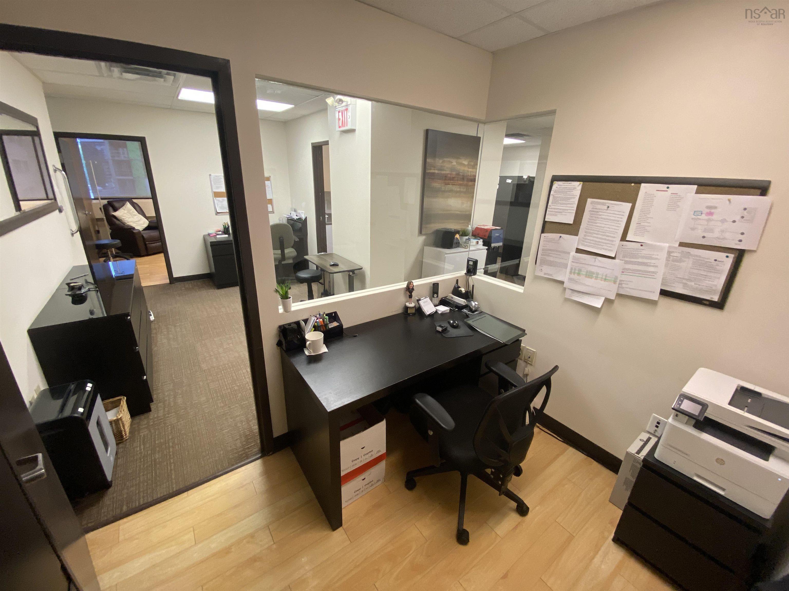 480 5991 Spring Garden Road, Halifax, NS (MLS 202606672)