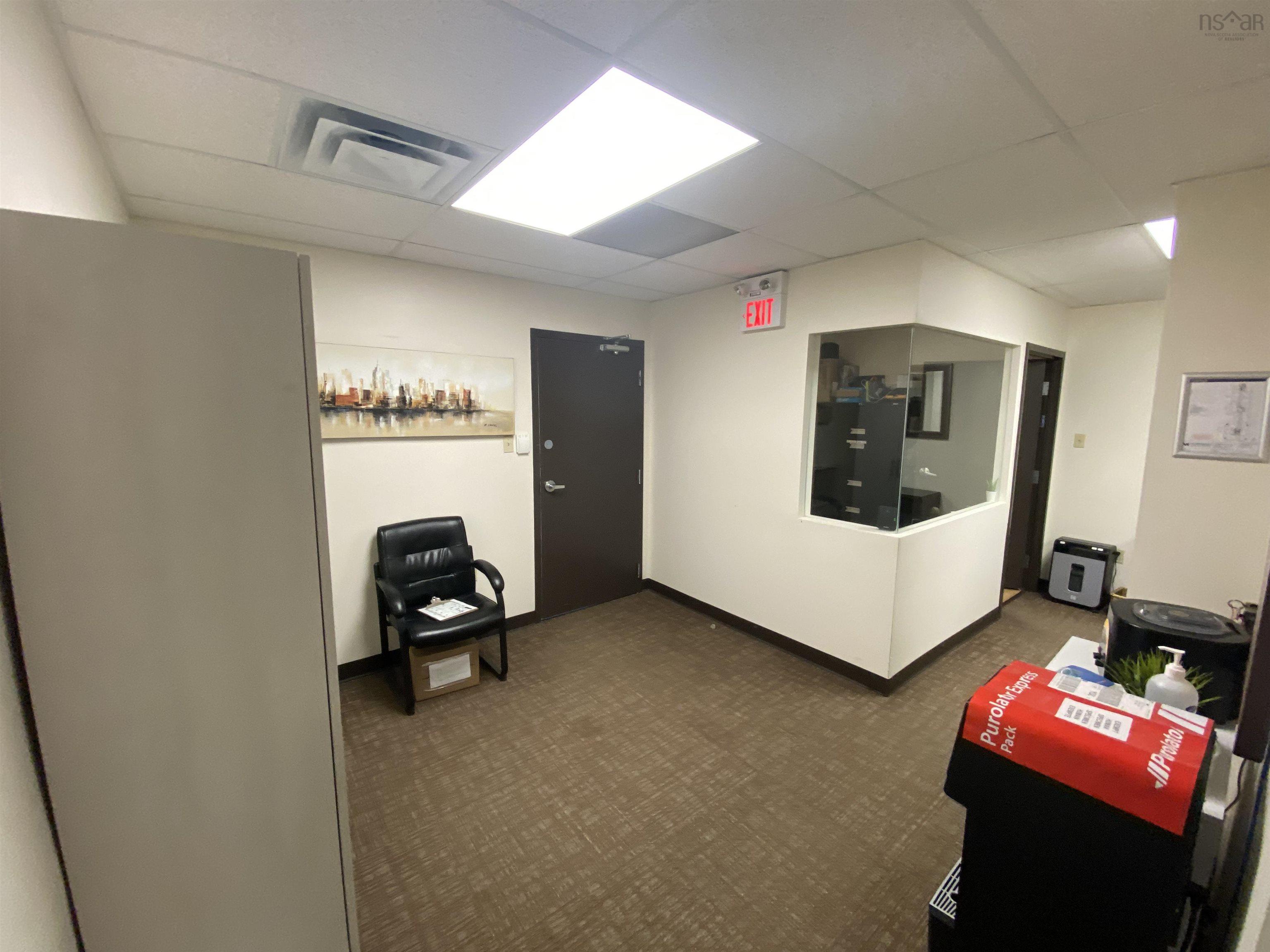 480 5991 Spring Garden Road, Halifax, NS (MLS 202606672)