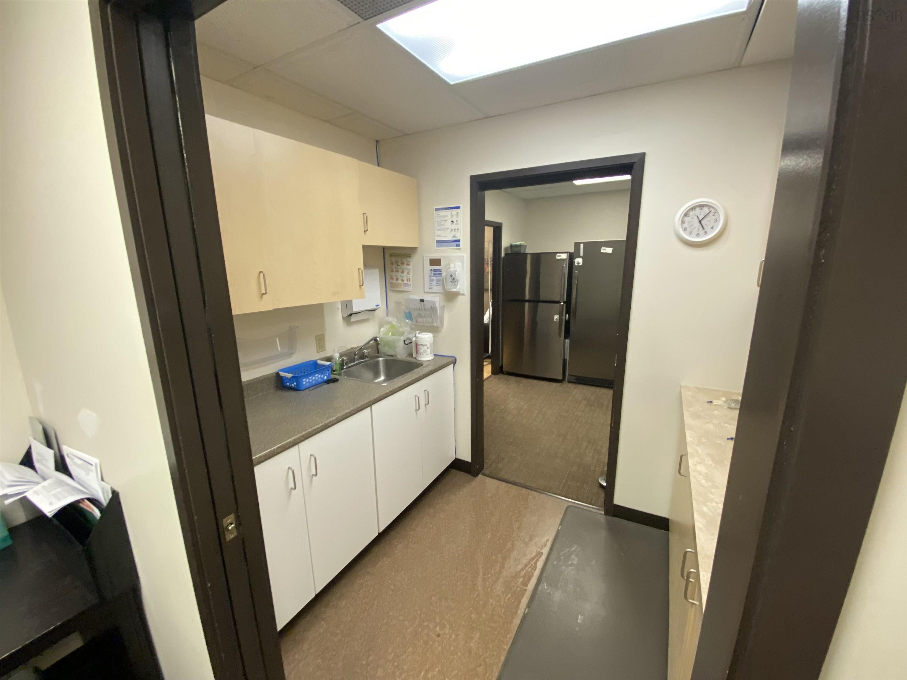 480 5991 Spring Garden Road, Halifax, NS (MLS 202606672)