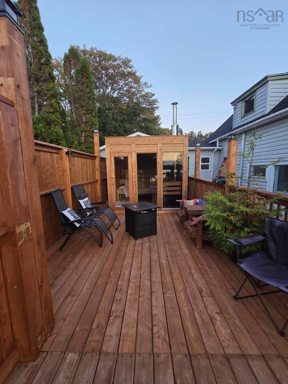 $625,000.00: 727 Highway 1, Hebron