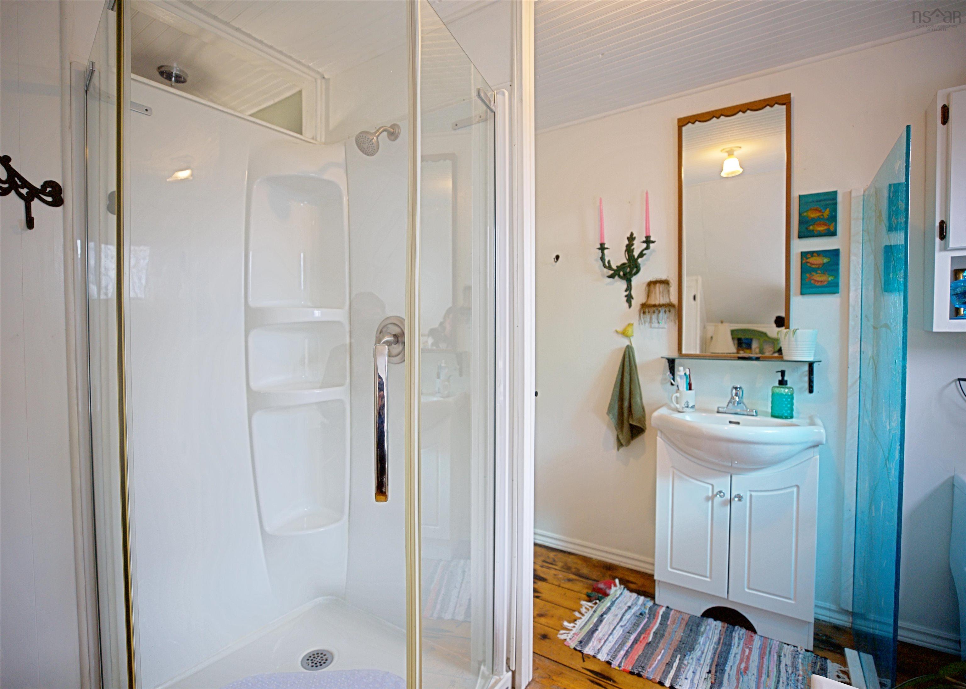 $429,500.00: 1359 Highway 332, First South