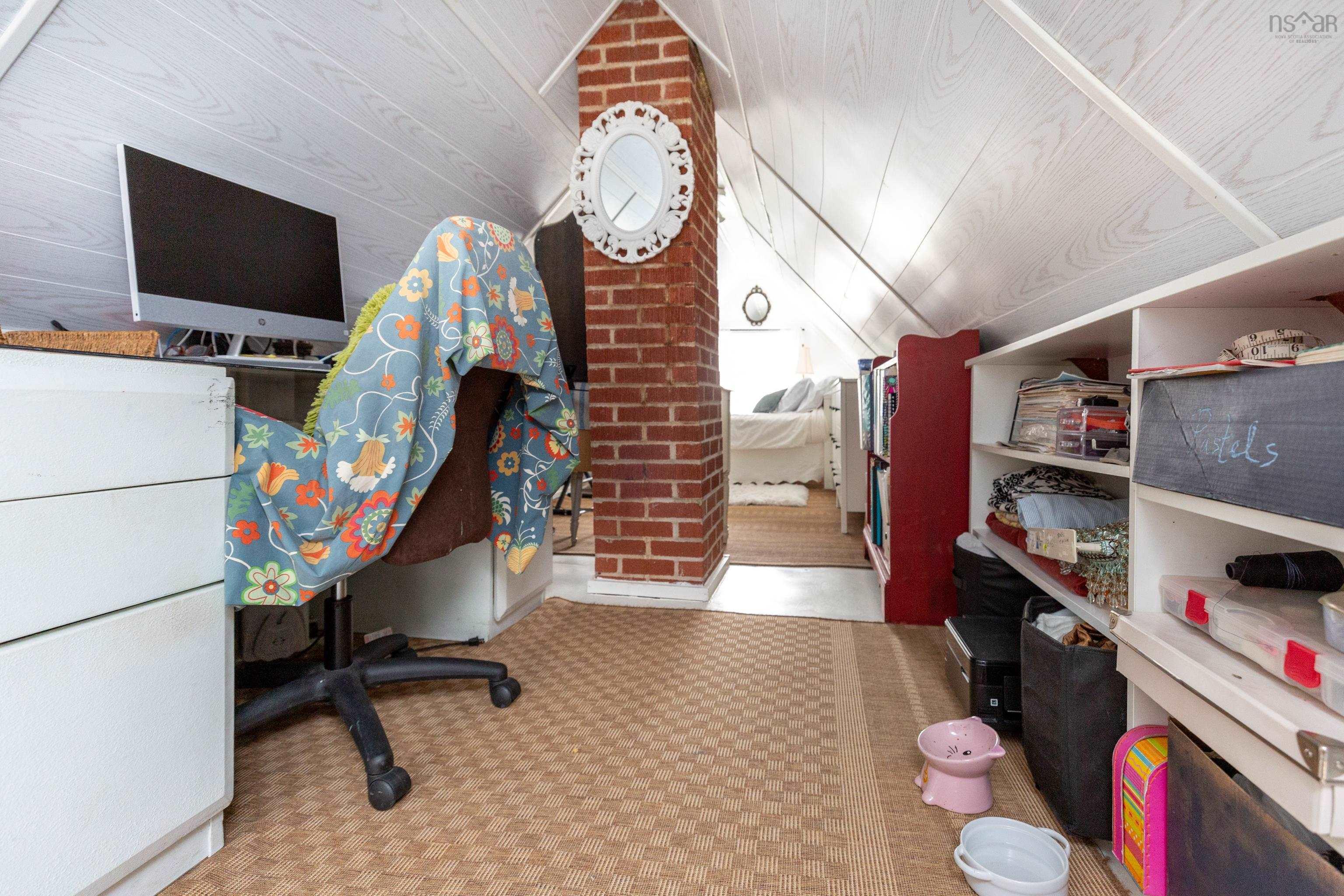 $429,500.00: 1359 Highway 332, First South