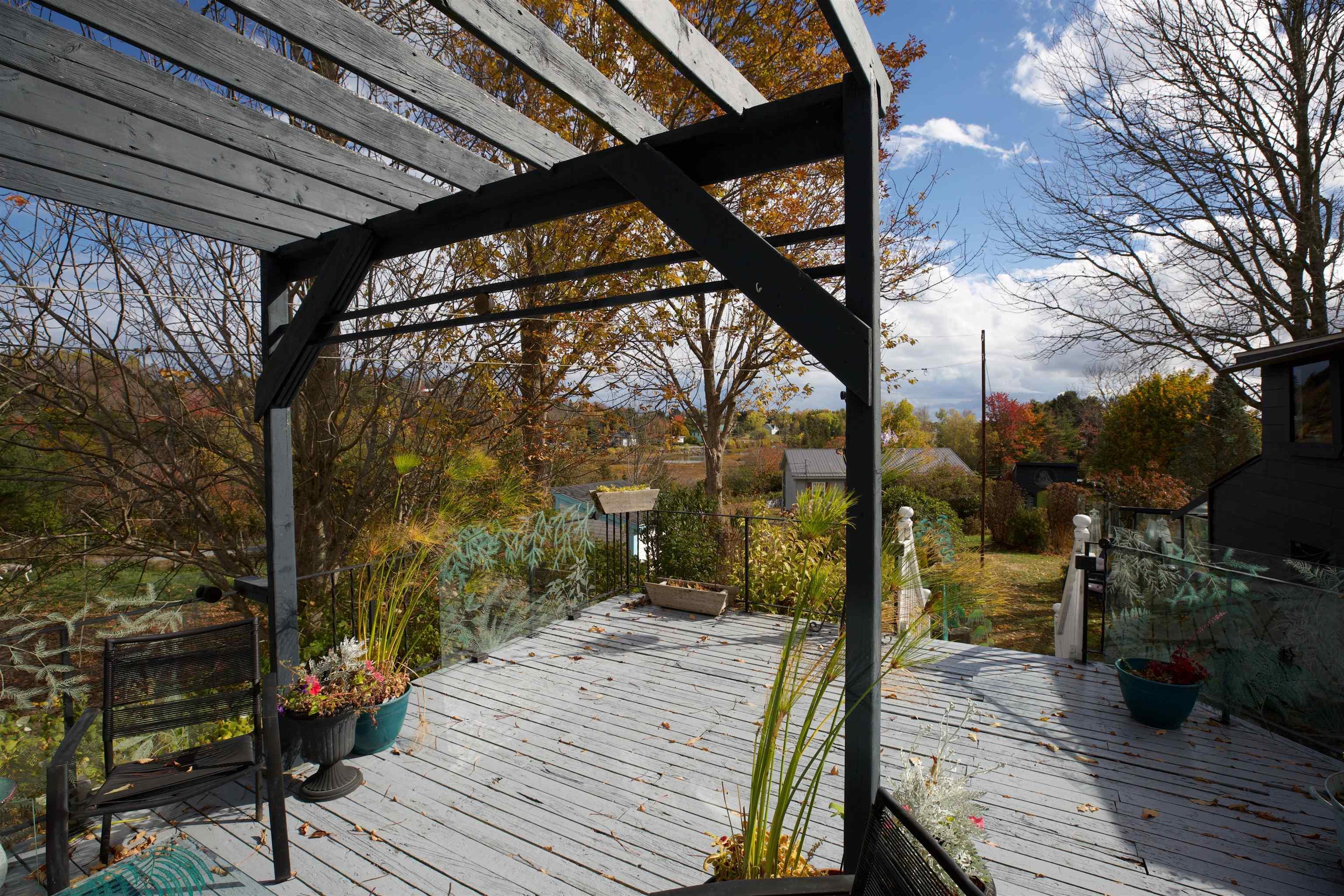 $429,500.00: 1359 Highway 332, First South