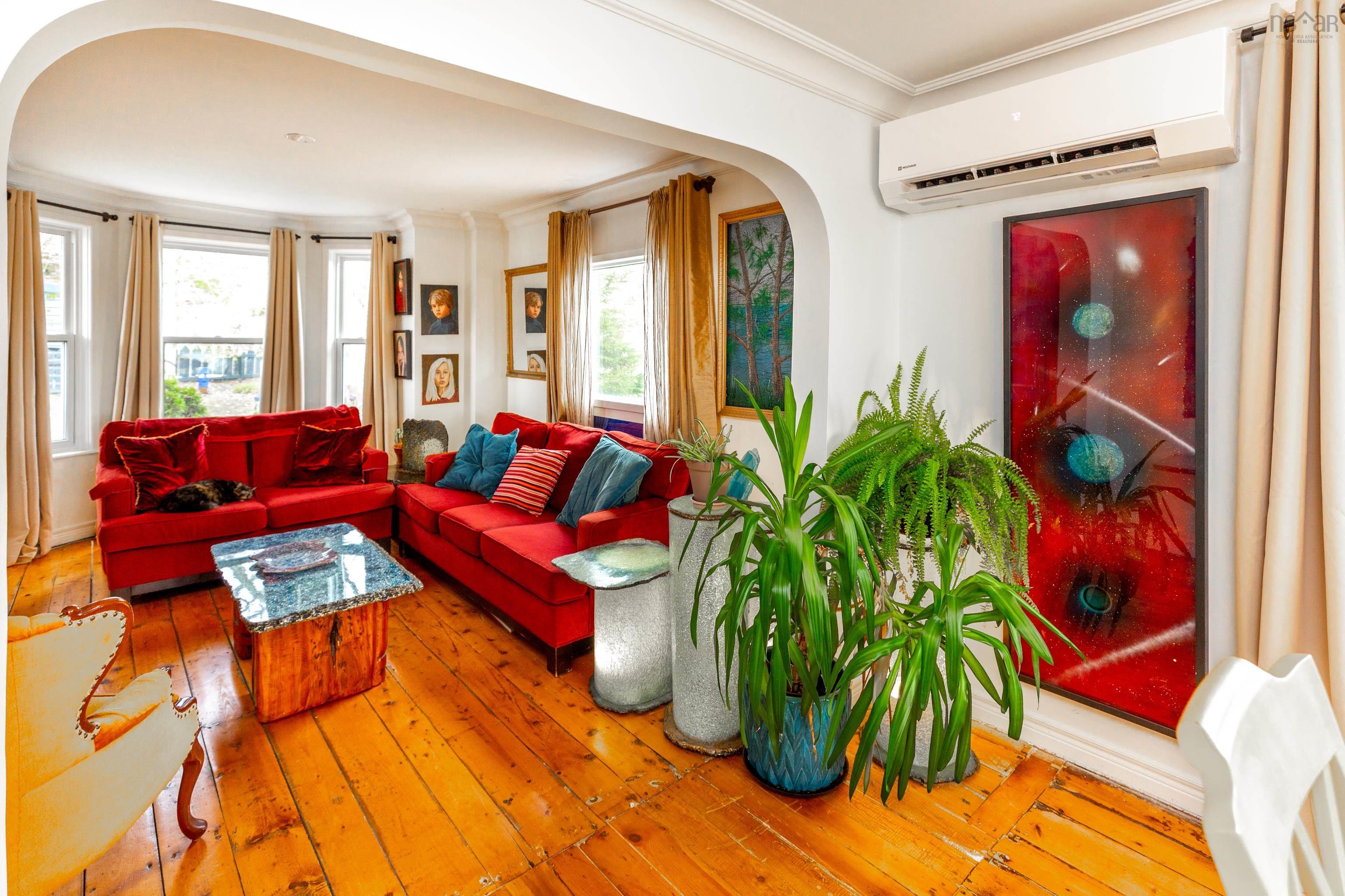 $429,500.00: 1359 Highway 332, First South