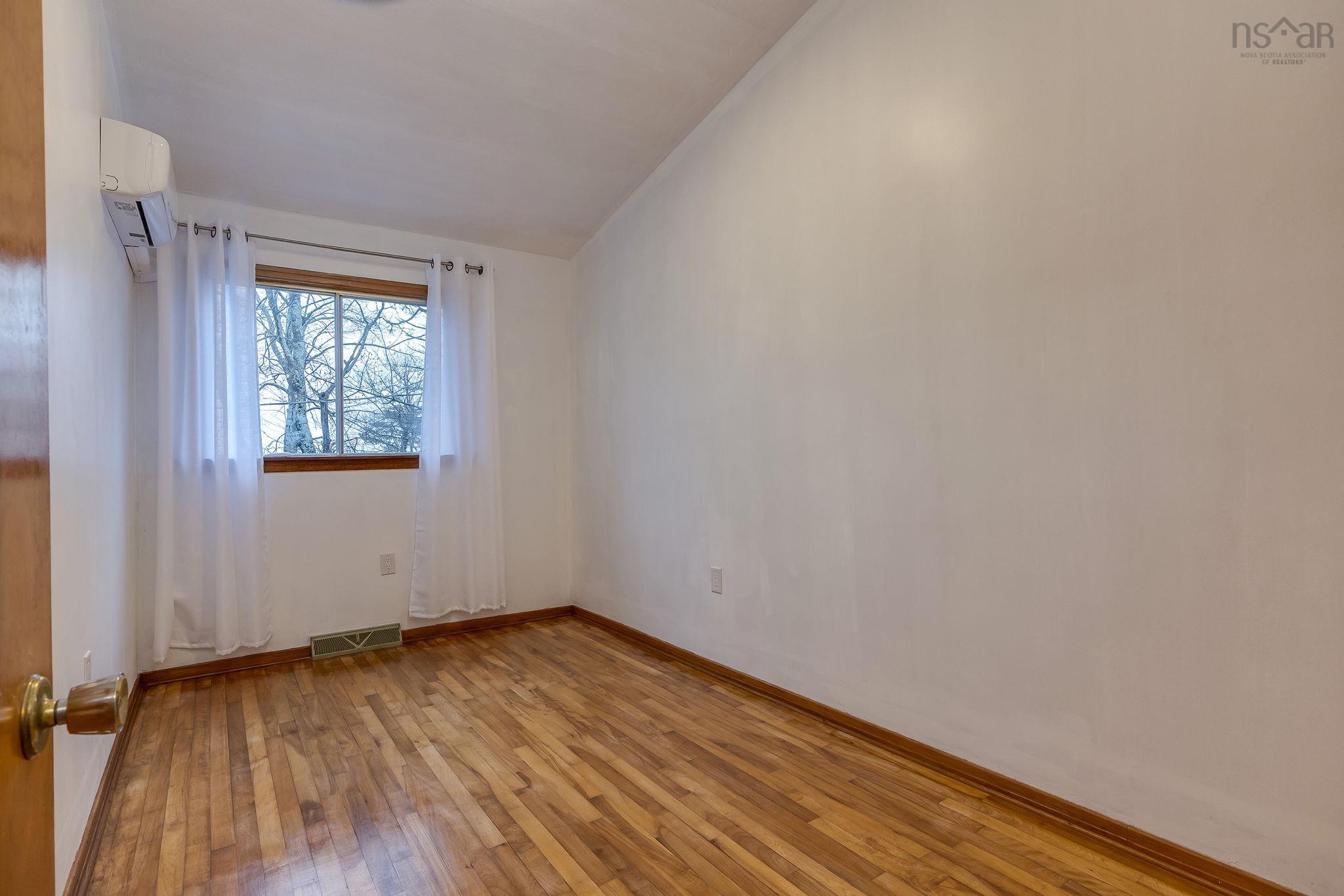 $495,000.00: 7 Palisade Place, Clayton Park