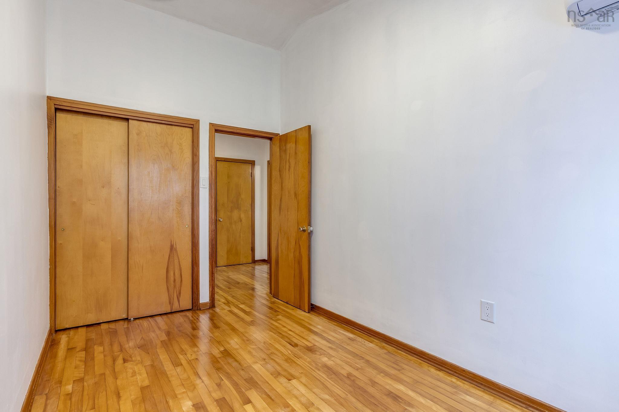 $495,000.00: 7 Palisade Place, Clayton Park