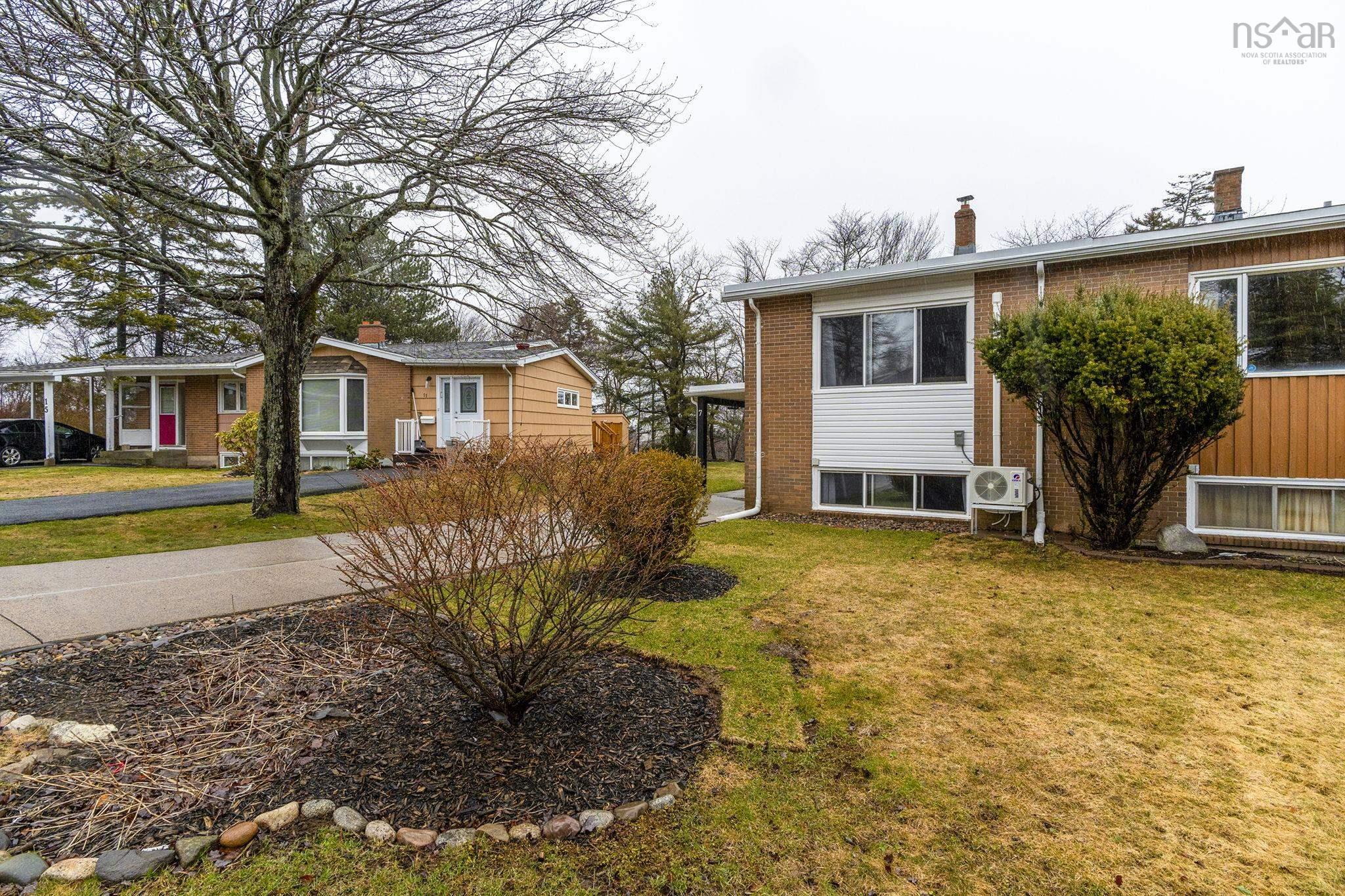 $495,000.00: 7 Palisade Place, Clayton Park