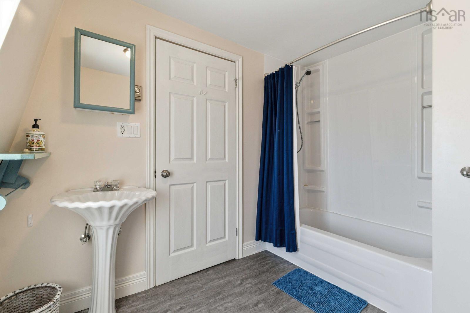 $579,000.00: 125 The Point Road, Blue Rocks