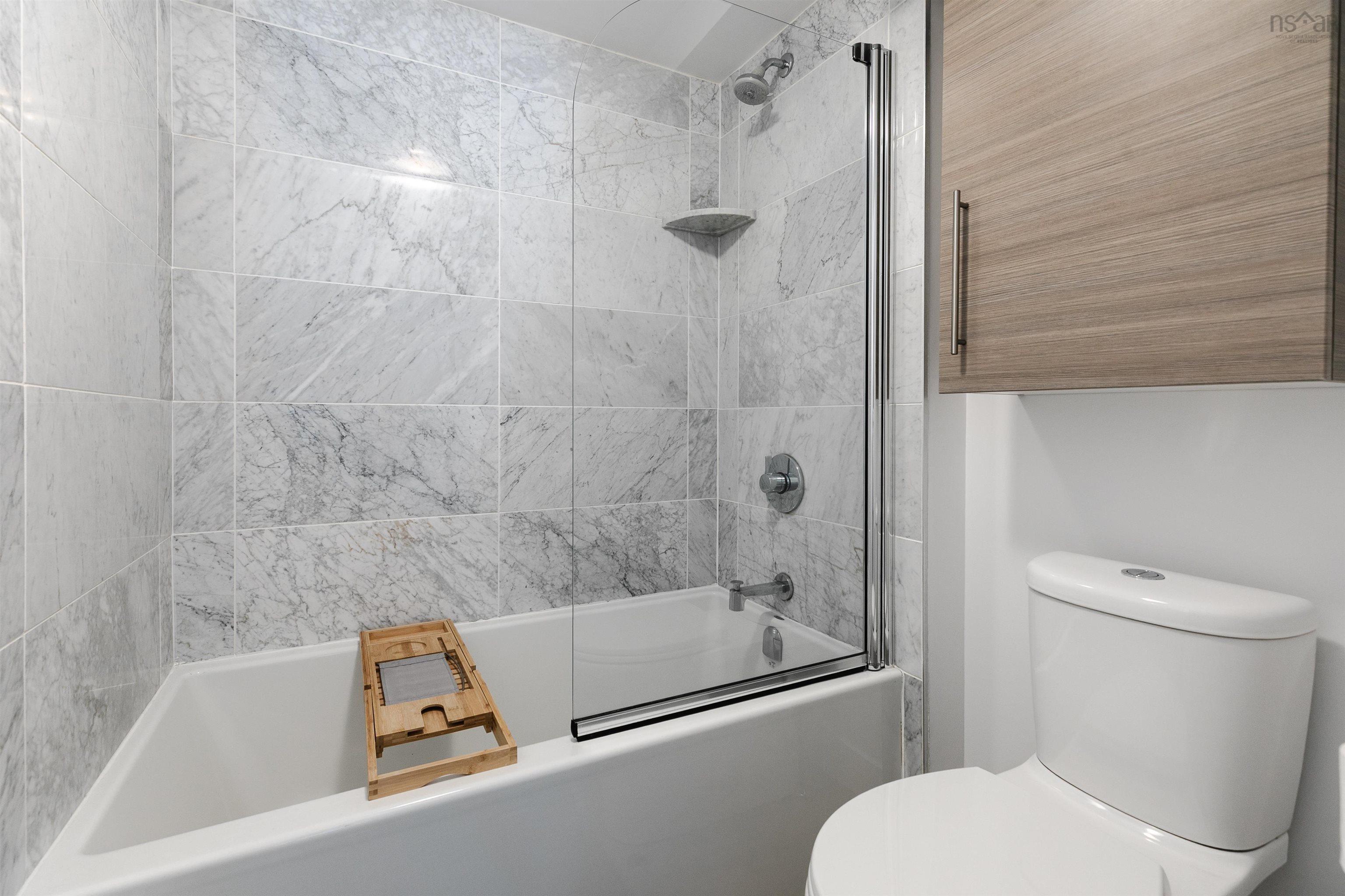 $595,000.00: 118 5662 Roberts Street, Halifax