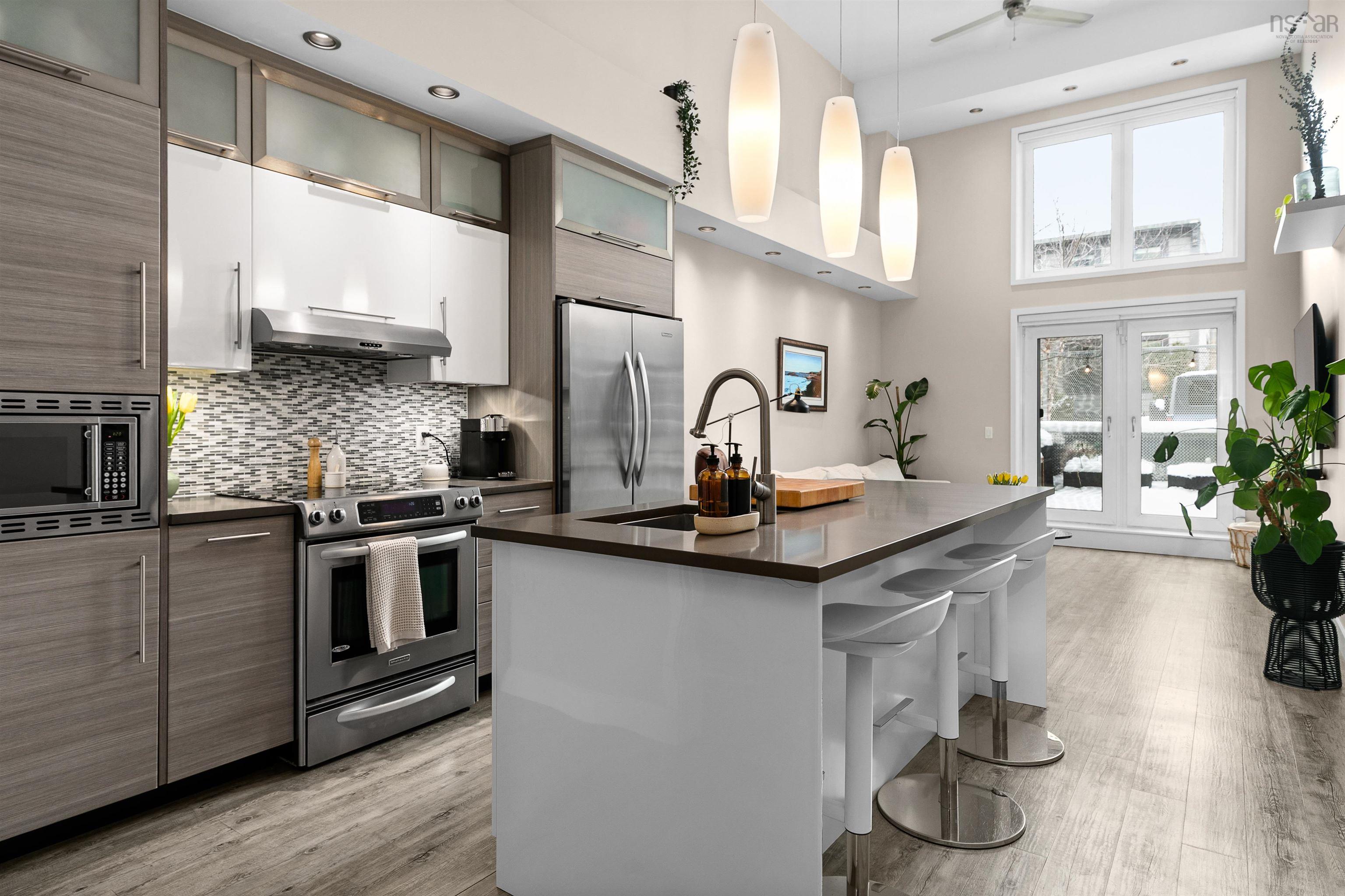 $595,000.00: 118 5662 Roberts Street, Halifax