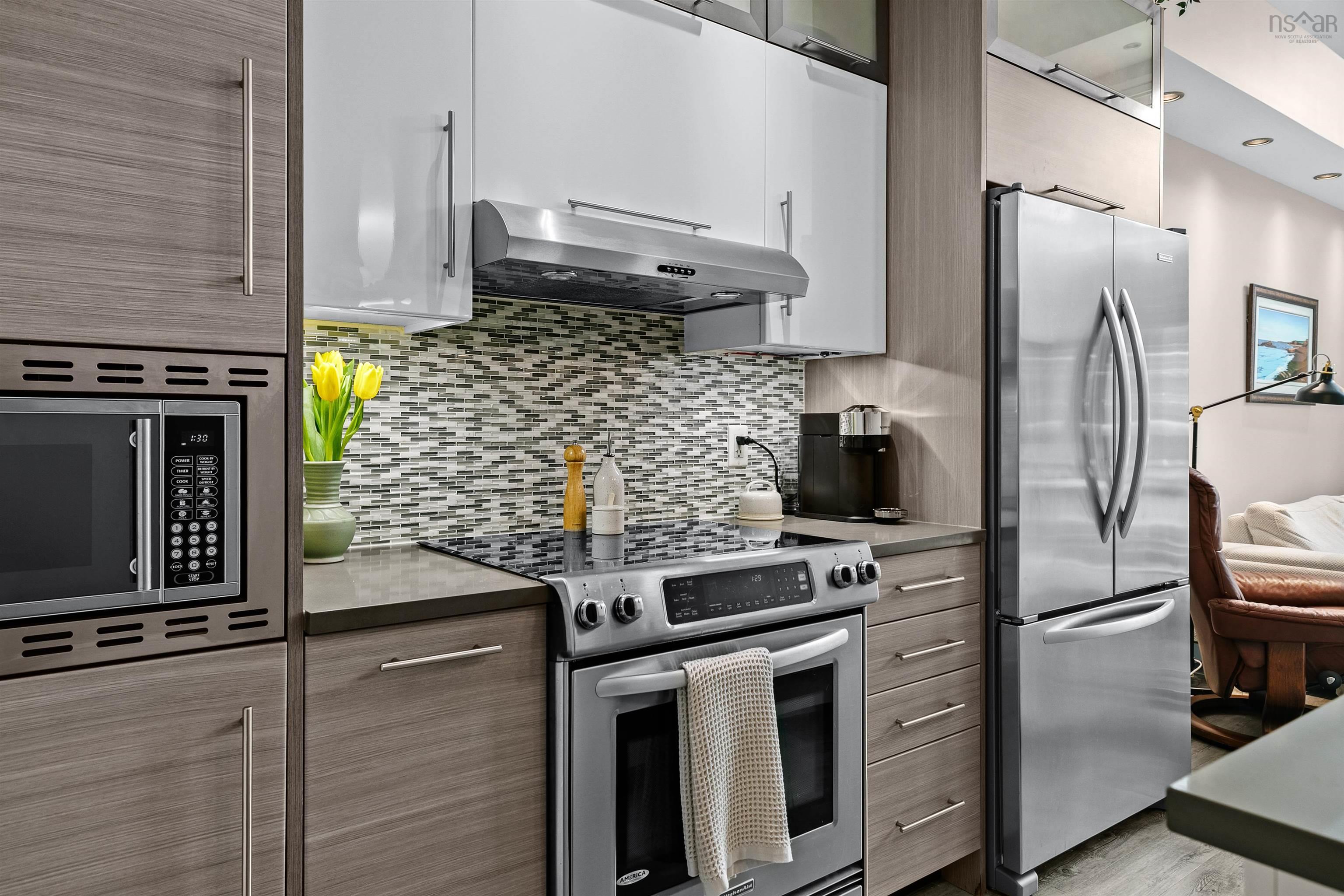 $595,000.00: 118 5662 Roberts Street, Halifax