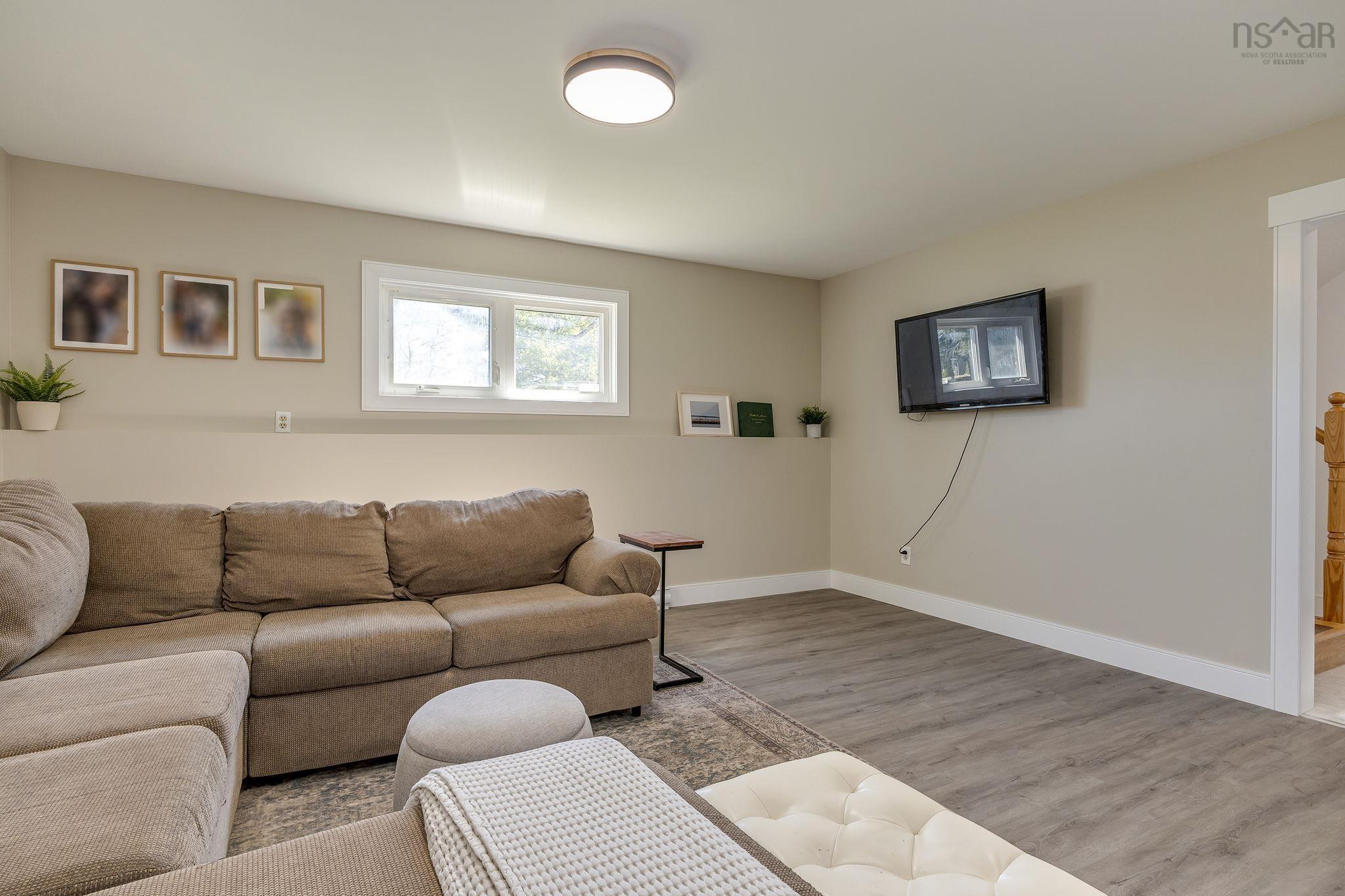 $509,900.00: 12 School Road, Elmsdale