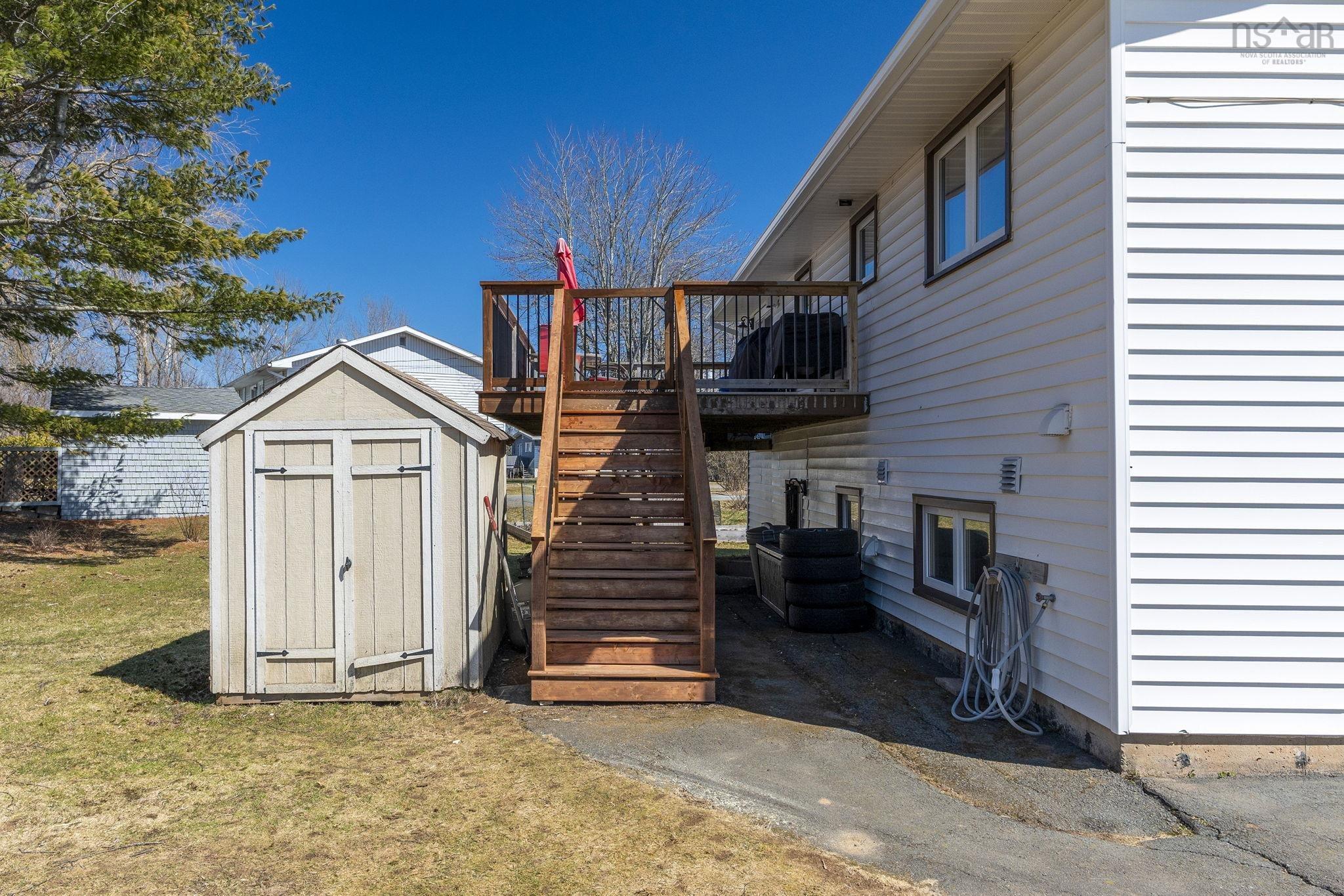 $489,900.00: 12 School Road, Elmsdale